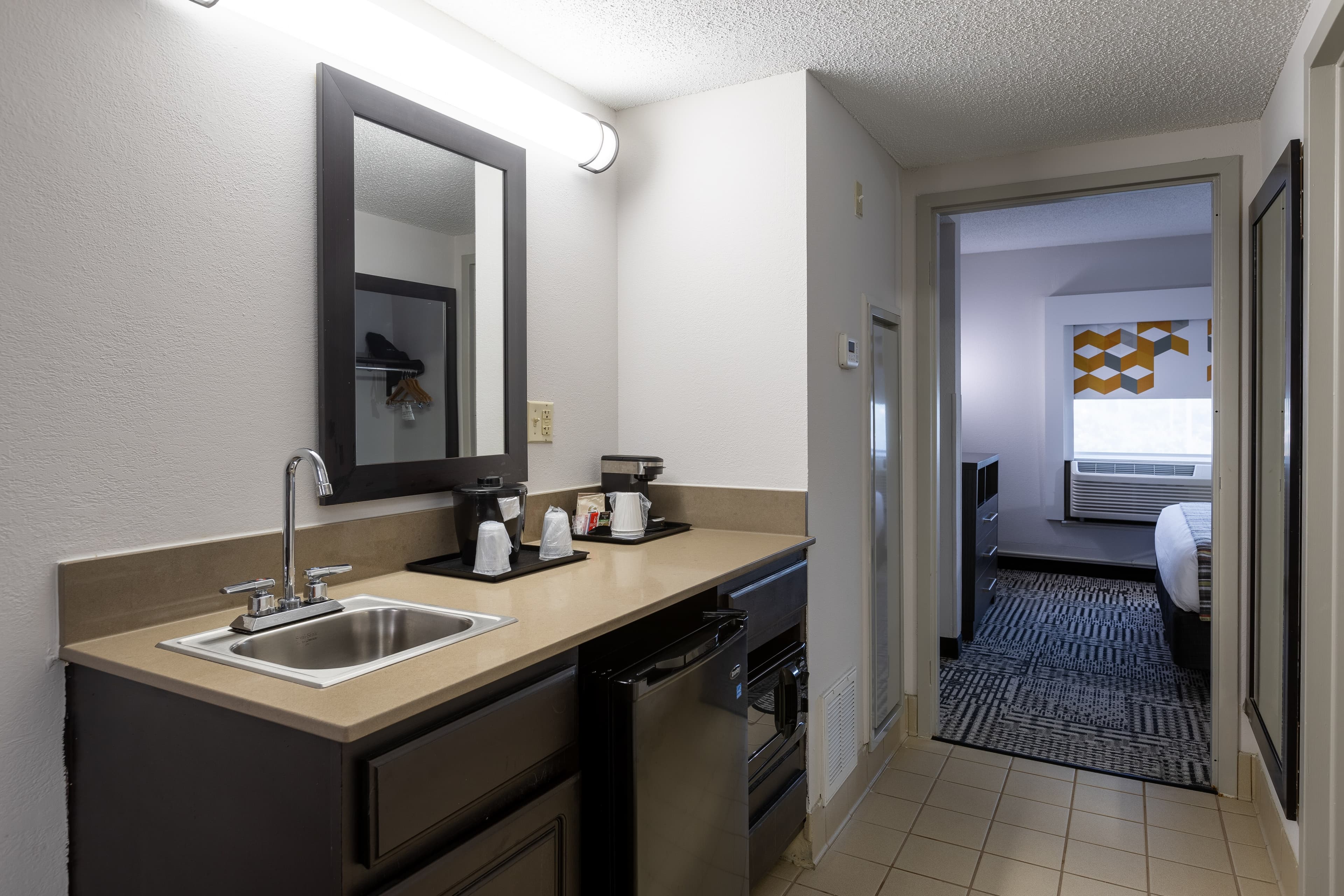 Country Inn & Suites by Radisson, Lake Norman Huntersville, NC — 11
