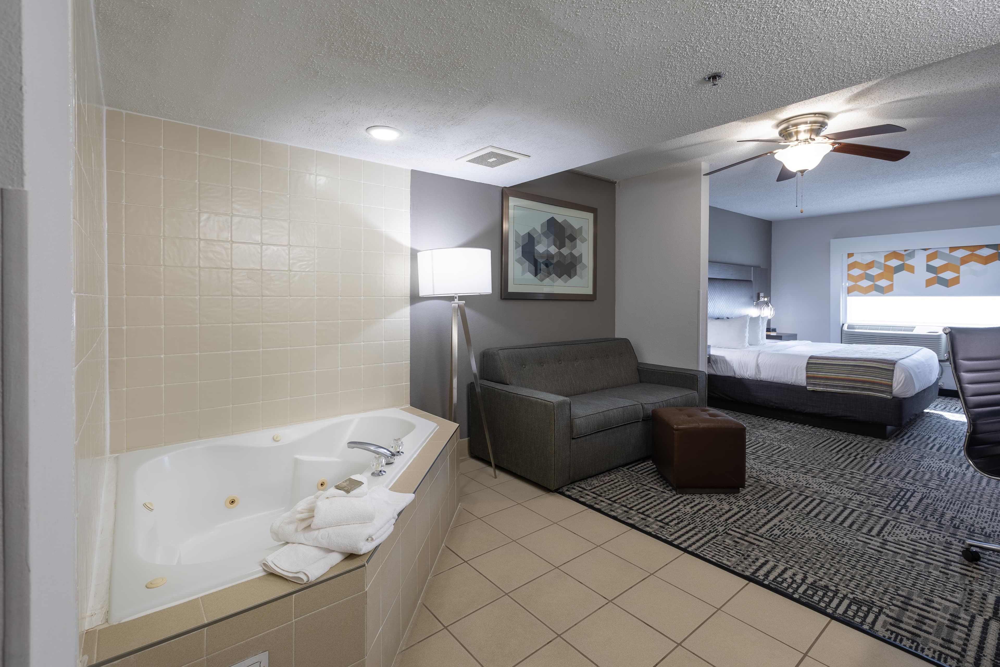 Country Inn & Suites by Radisson, Lake Norman Huntersville, NC — 12