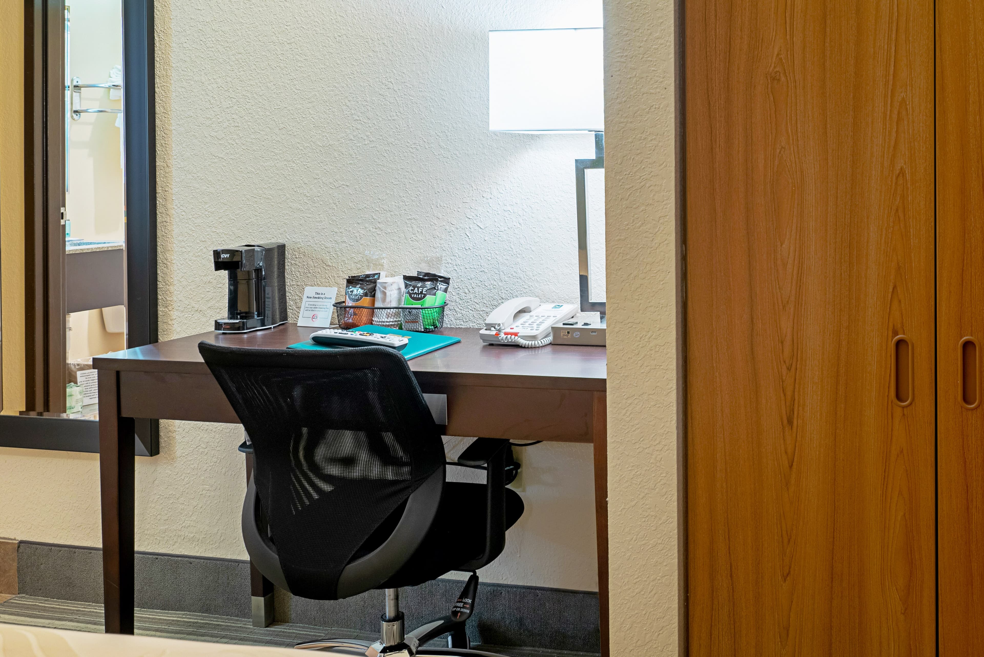 Quality Inn & Suites Robbinsville - Image 3