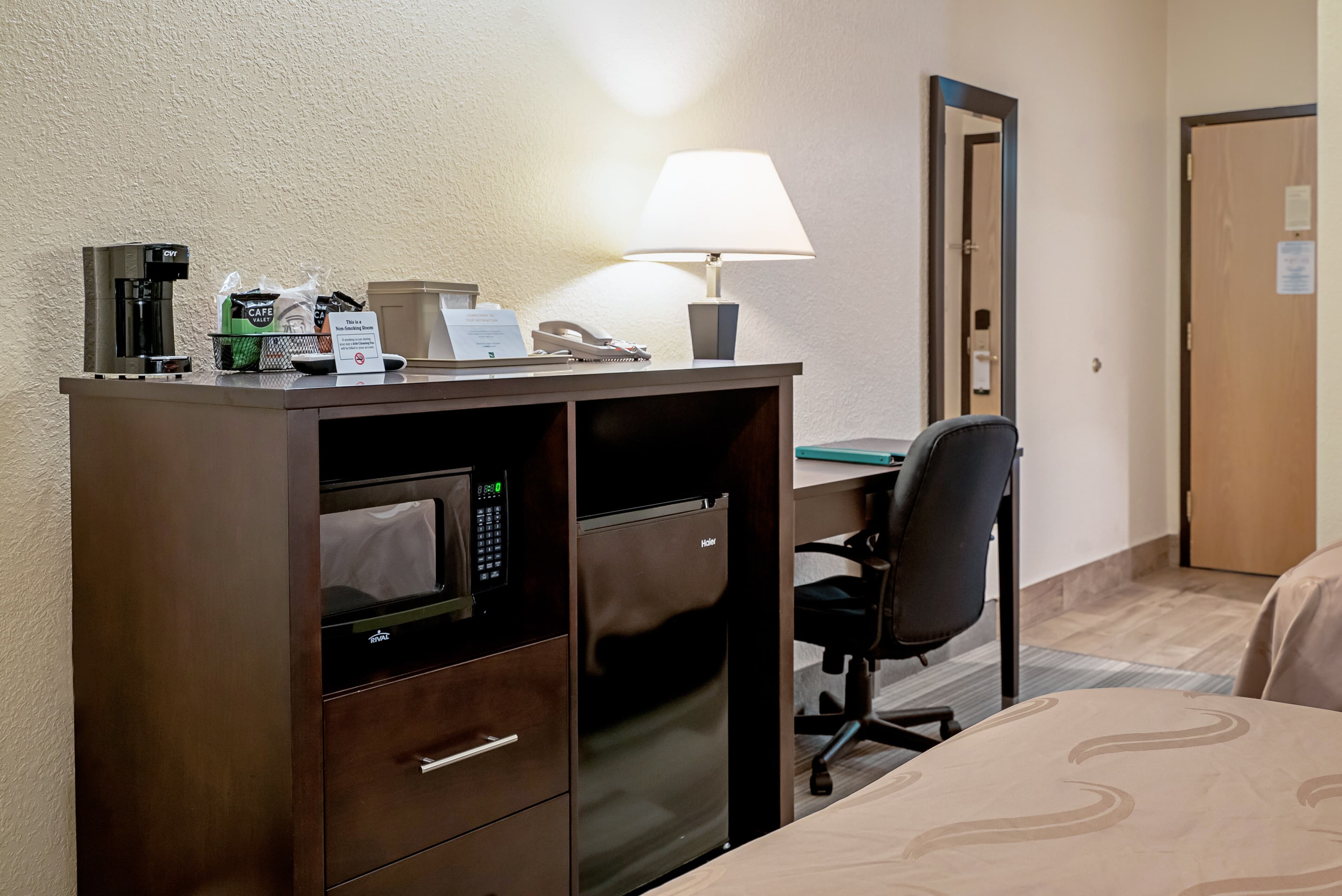 Quality Inn & Suites Robbinsville — 7