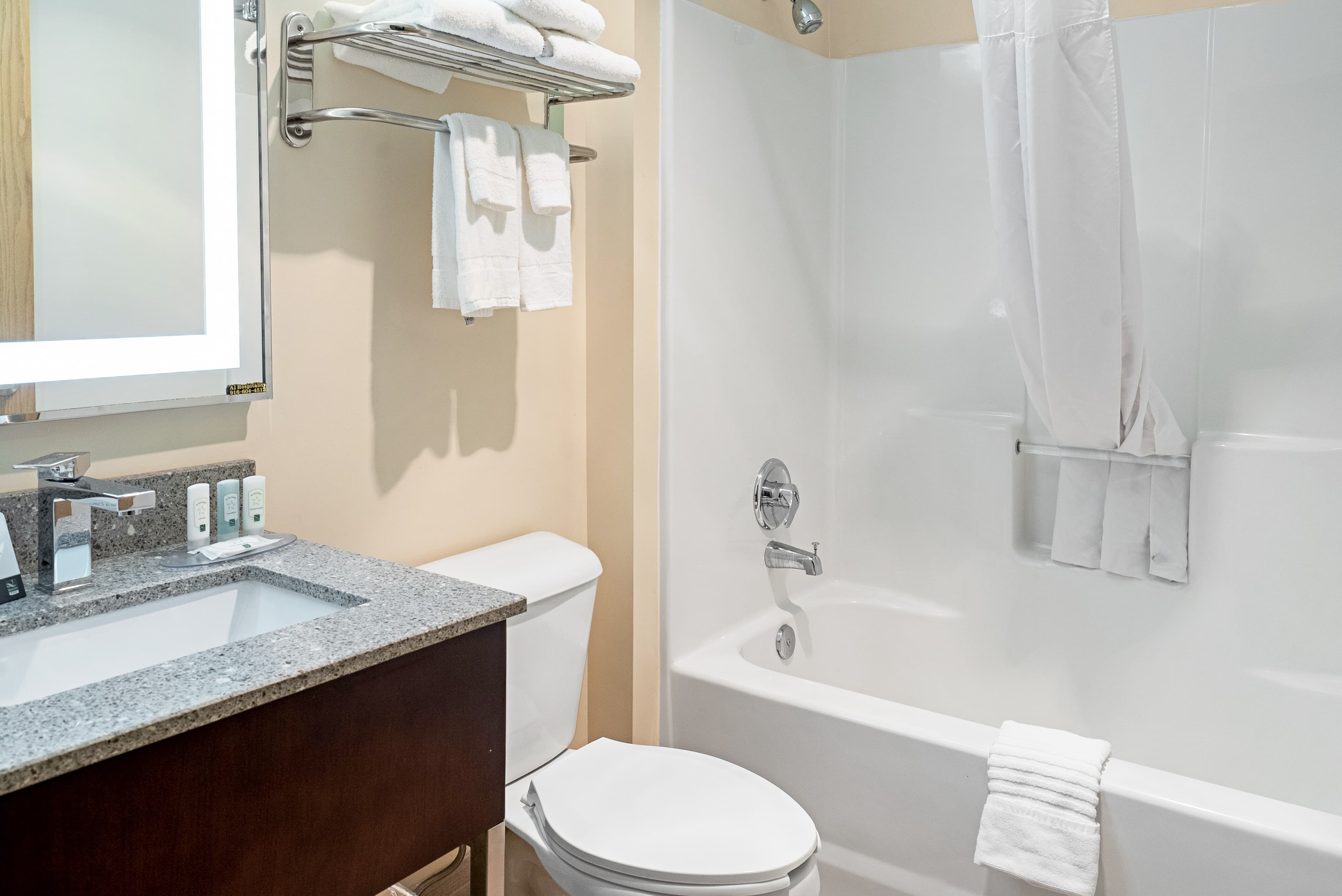 Quality Inn & Suites Robbinsville — 23