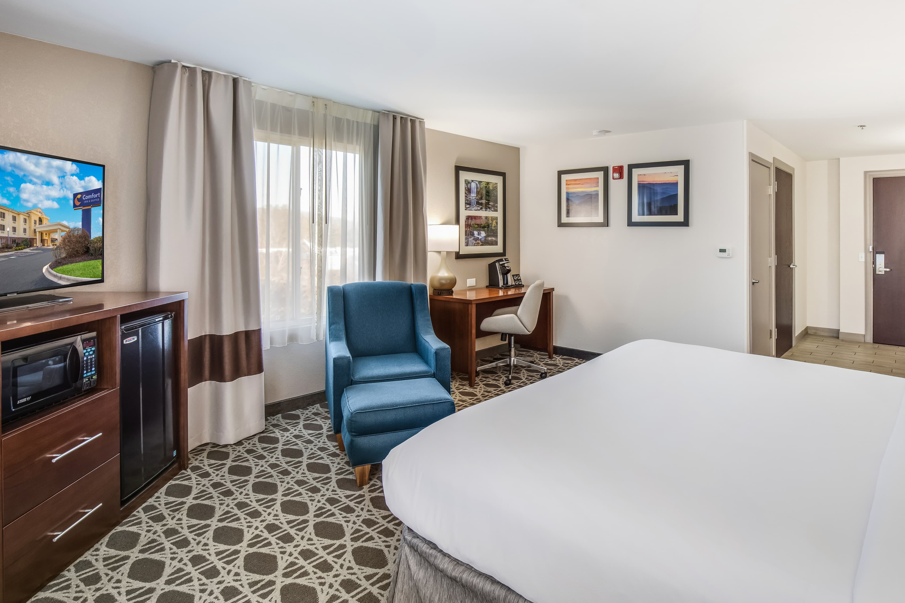 Comfort Inn & Suites Brevard North - Image 4