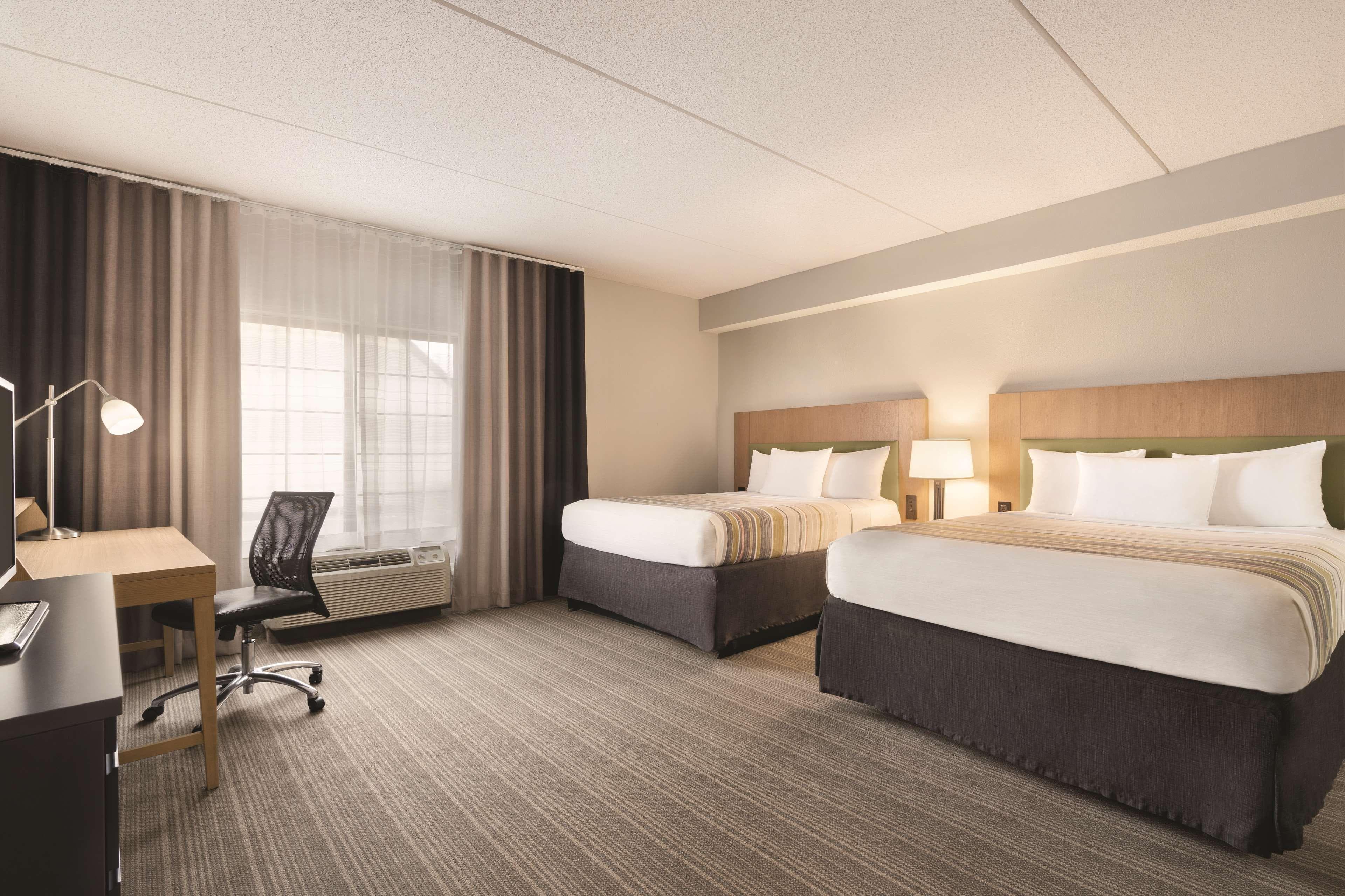 Country Inn & Suites by Radisson Raleigh-Durham Airport NC — 9