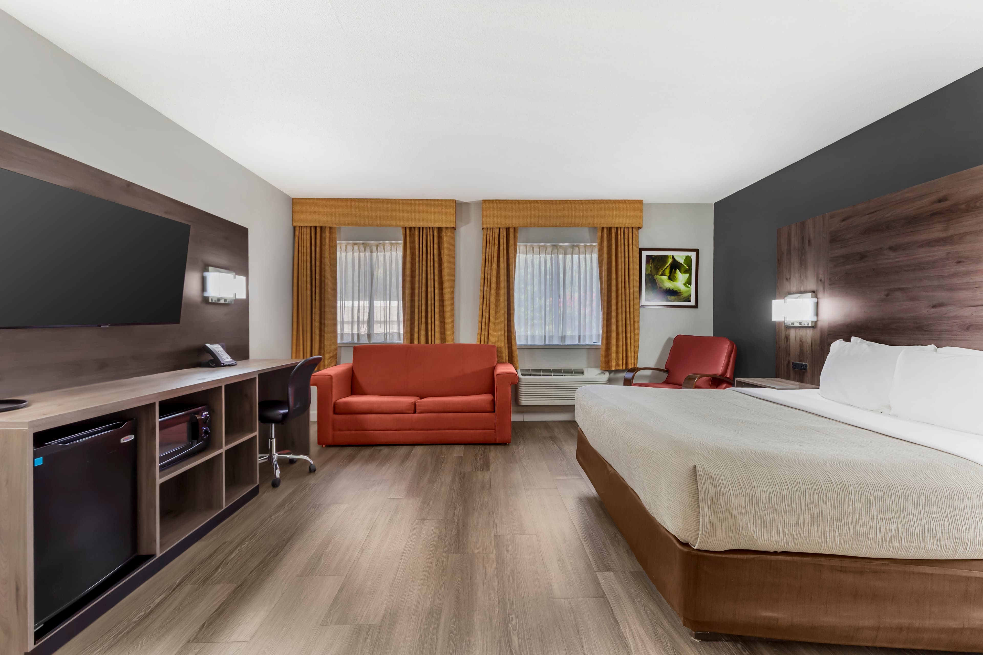 Quality Inn & Suites Raleigh Durham Airport - Image 4