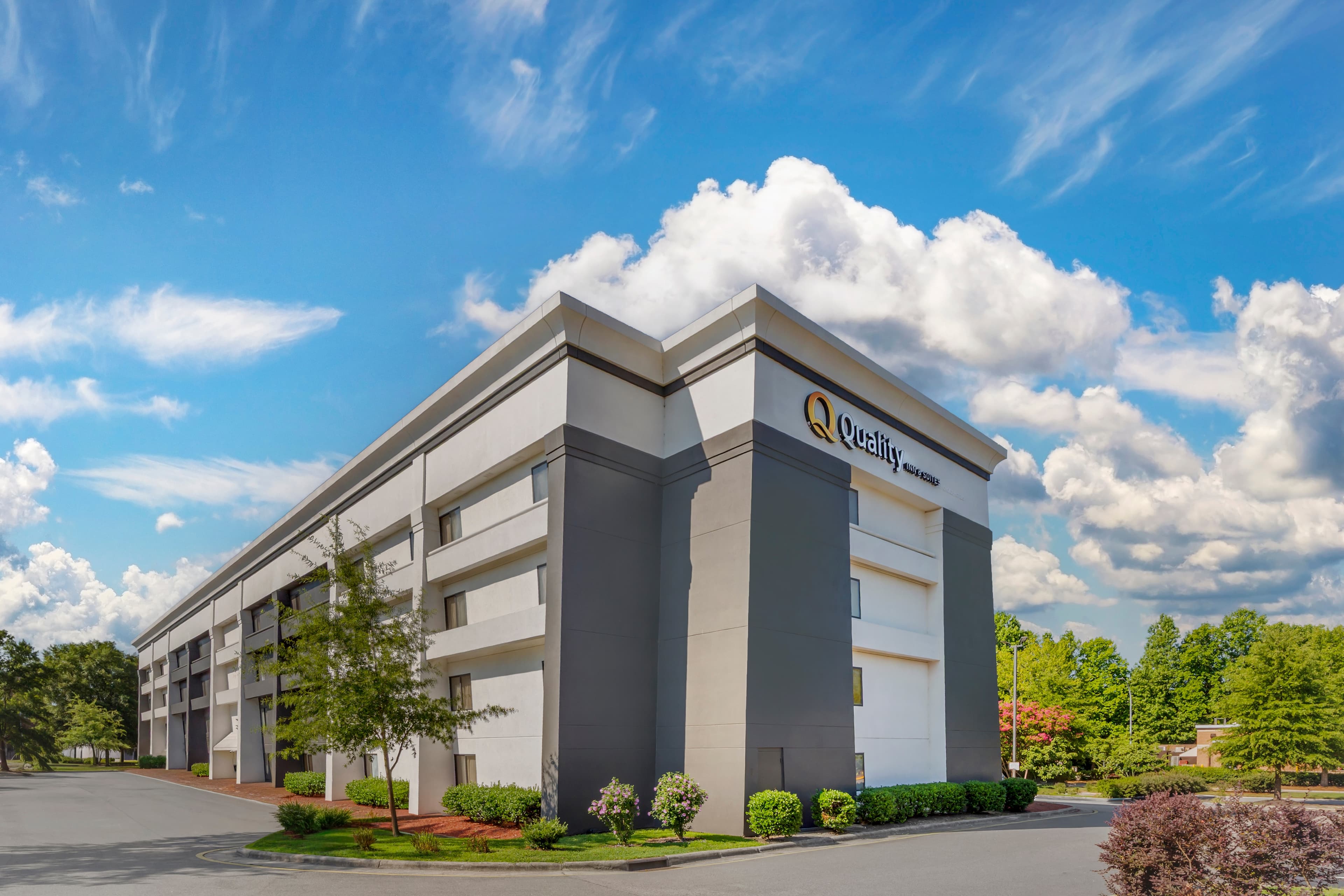 Quality Inn & Suites Raleigh Durham Airport - Image 1