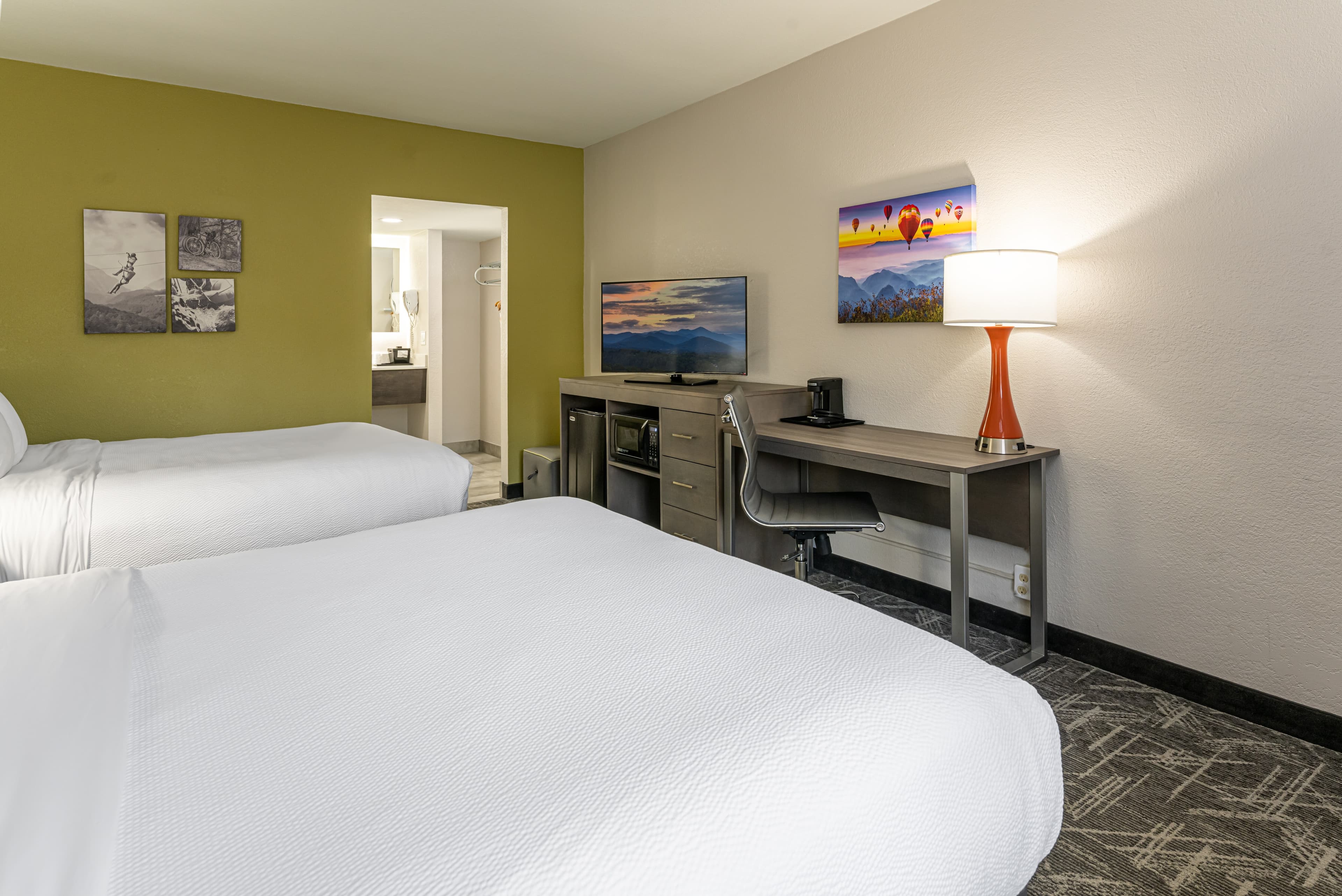 Quality Inn Asheville Downtown Tunnel Rd — 17
