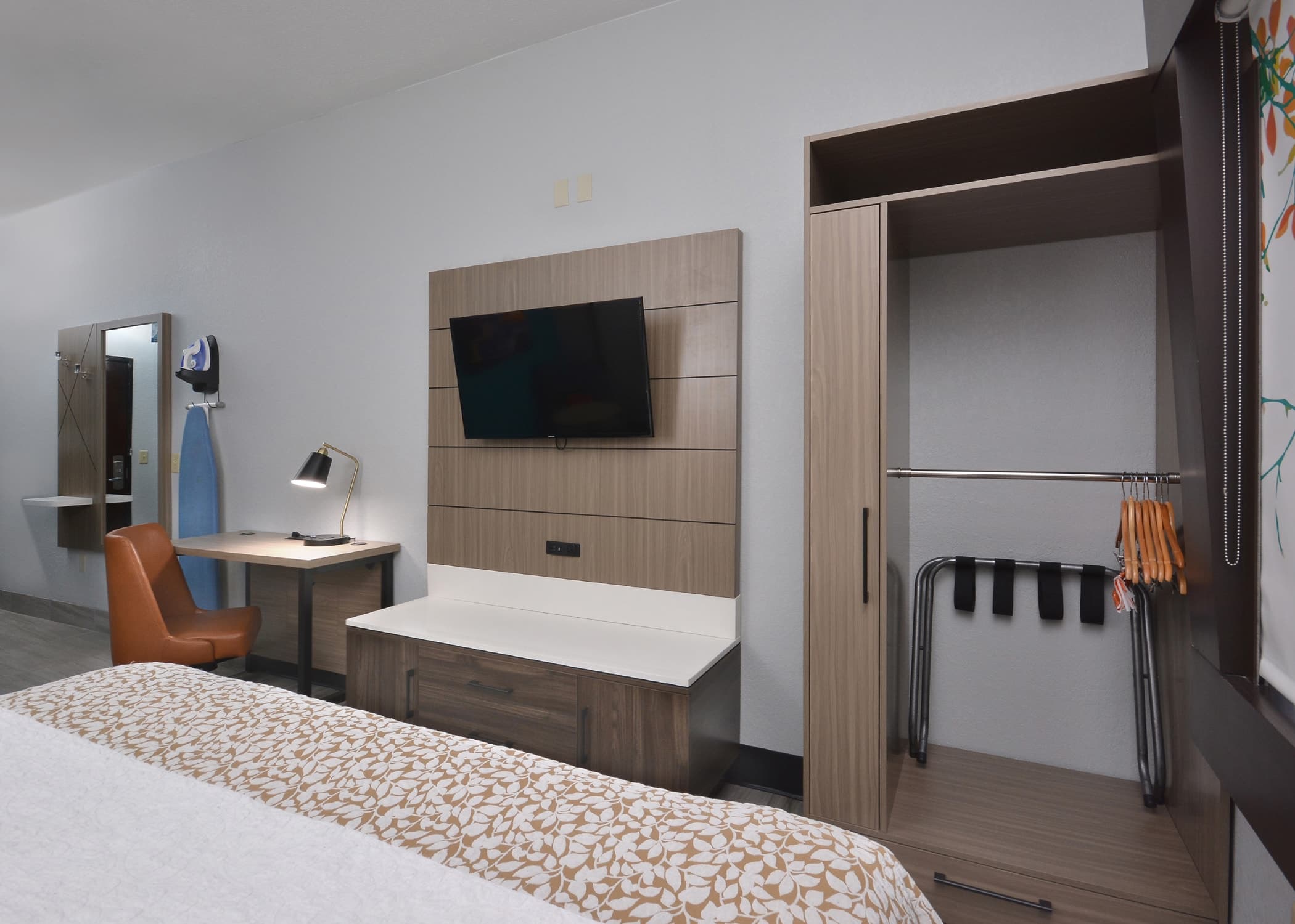 Brookstone Lodge near Biltmore Village, an Ascend Collection Hotel — 5