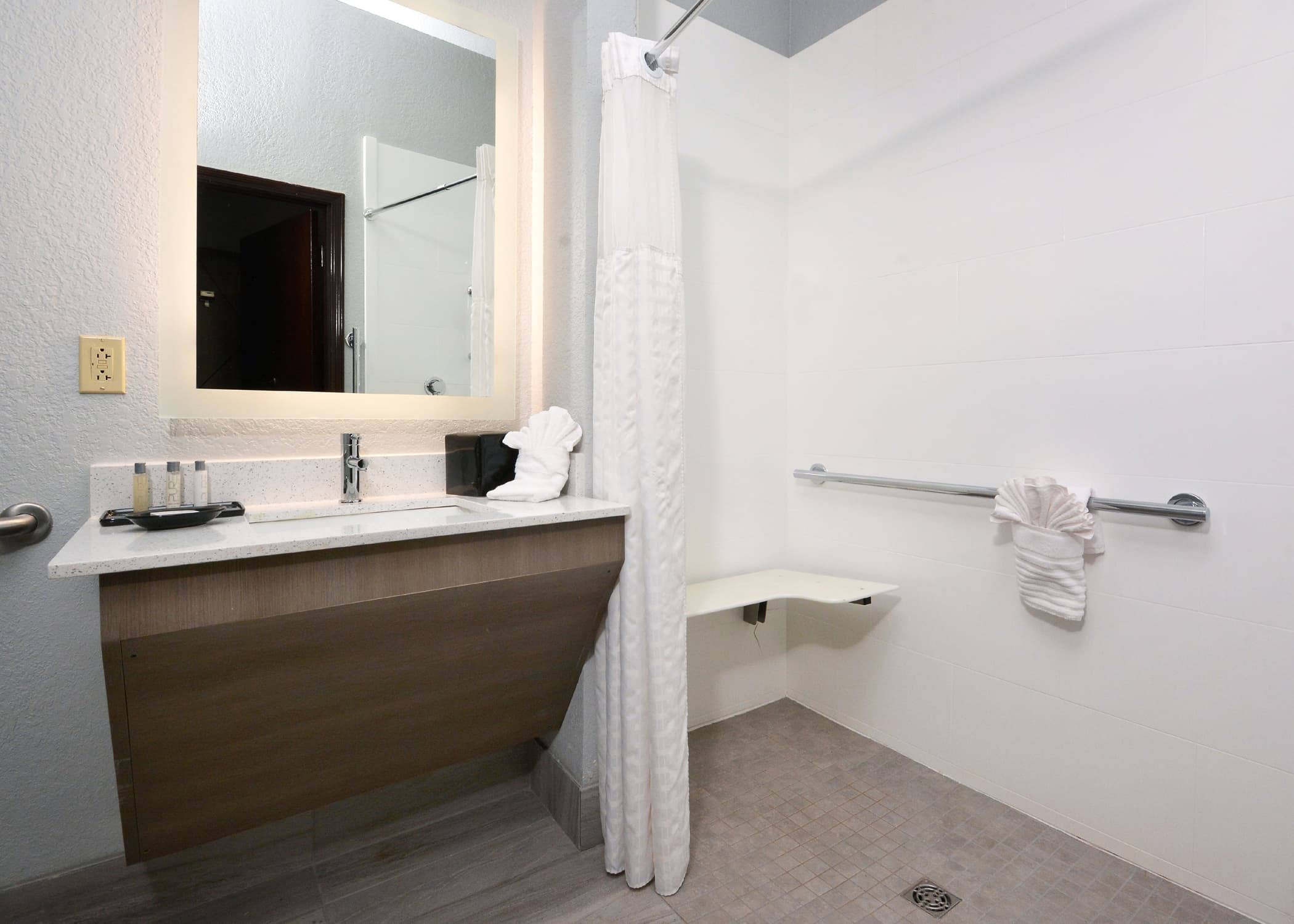Brookstone Lodge near Biltmore Village, an Ascend Collection Hotel — 19
