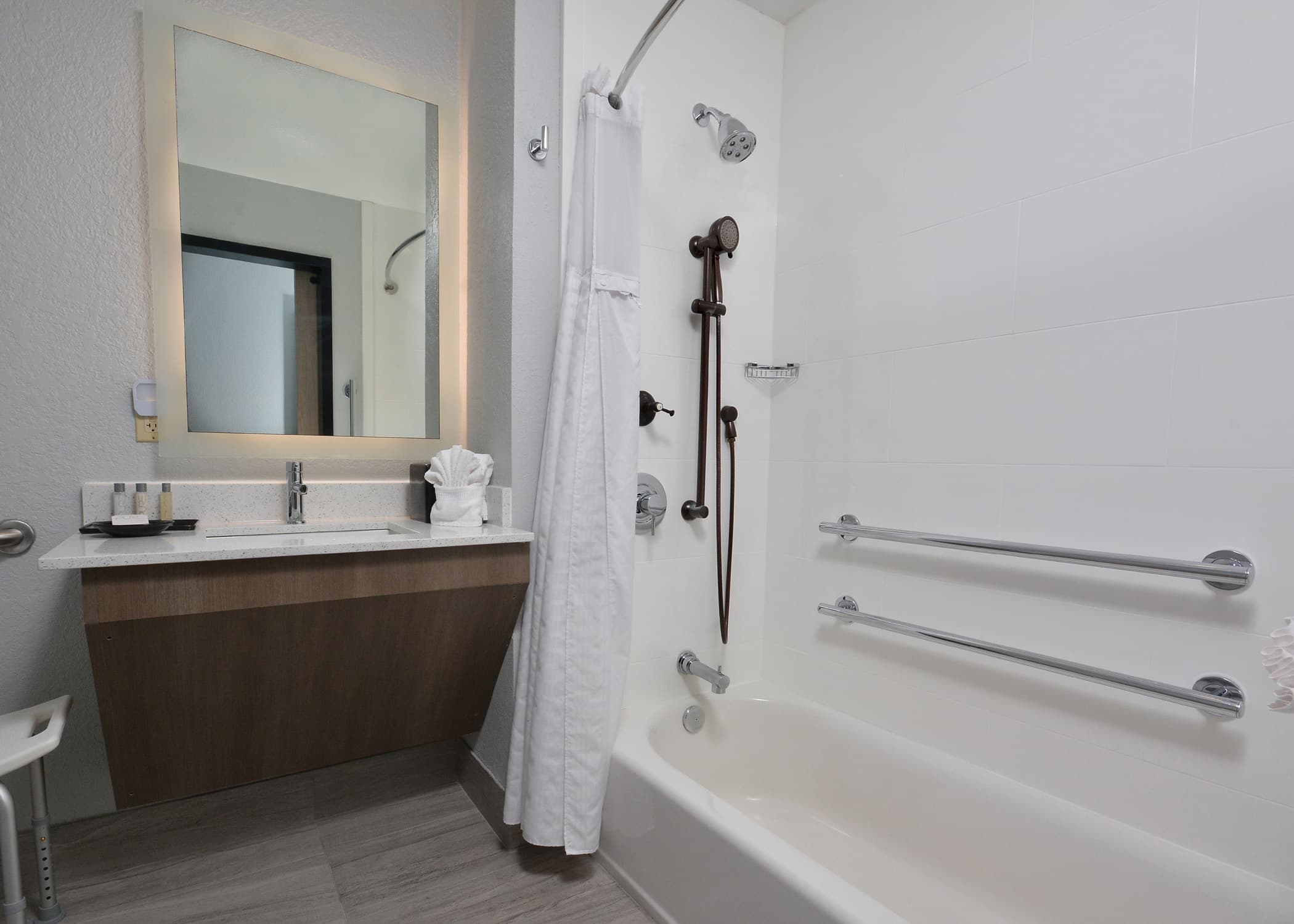 Brookstone Lodge near Biltmore Village, an Ascend Collection Hotel — 25