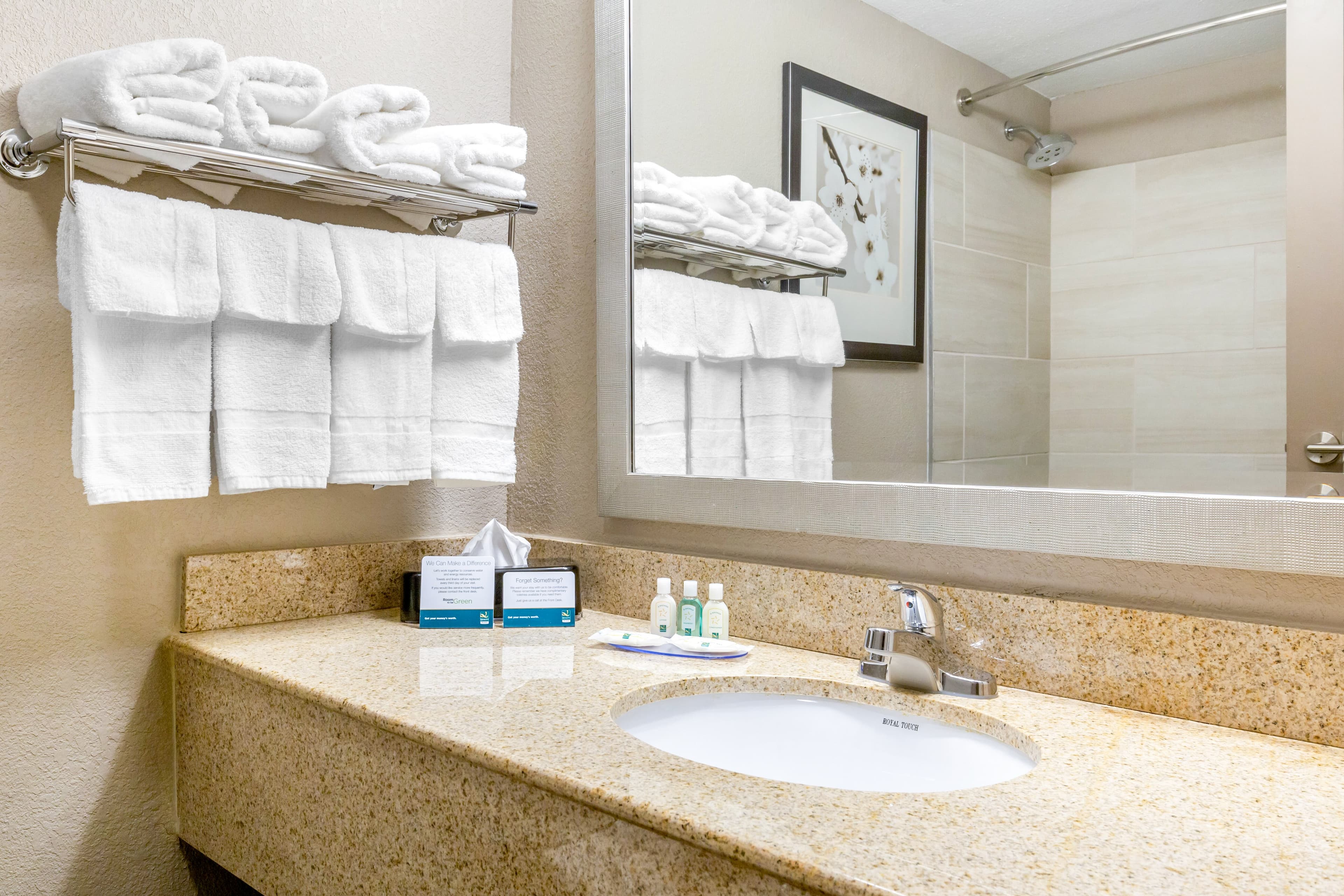 Quality Inn & Suites Apex-Holly Springs — 6