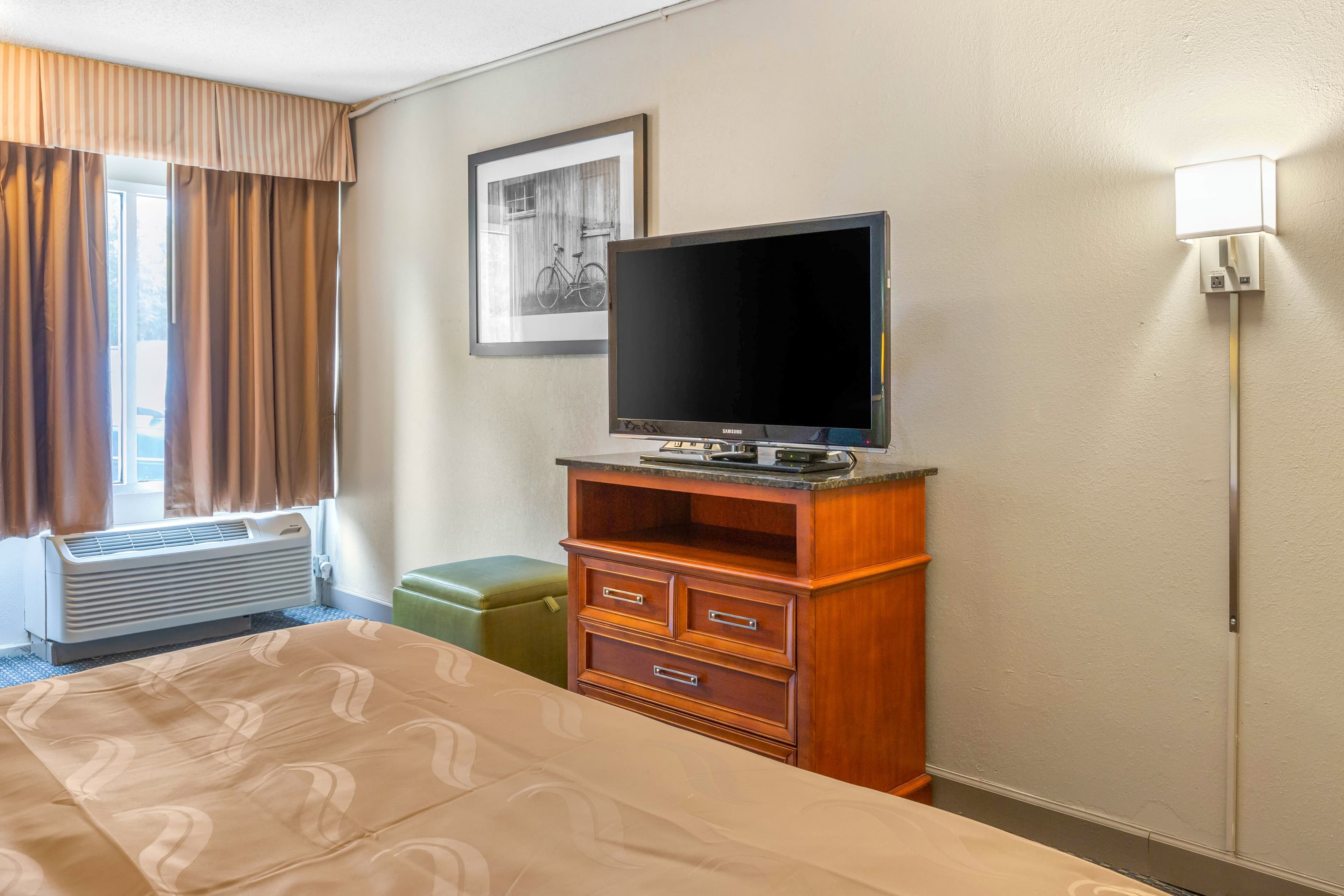 Quality Inn & Suites Apex-Holly Springs — 17