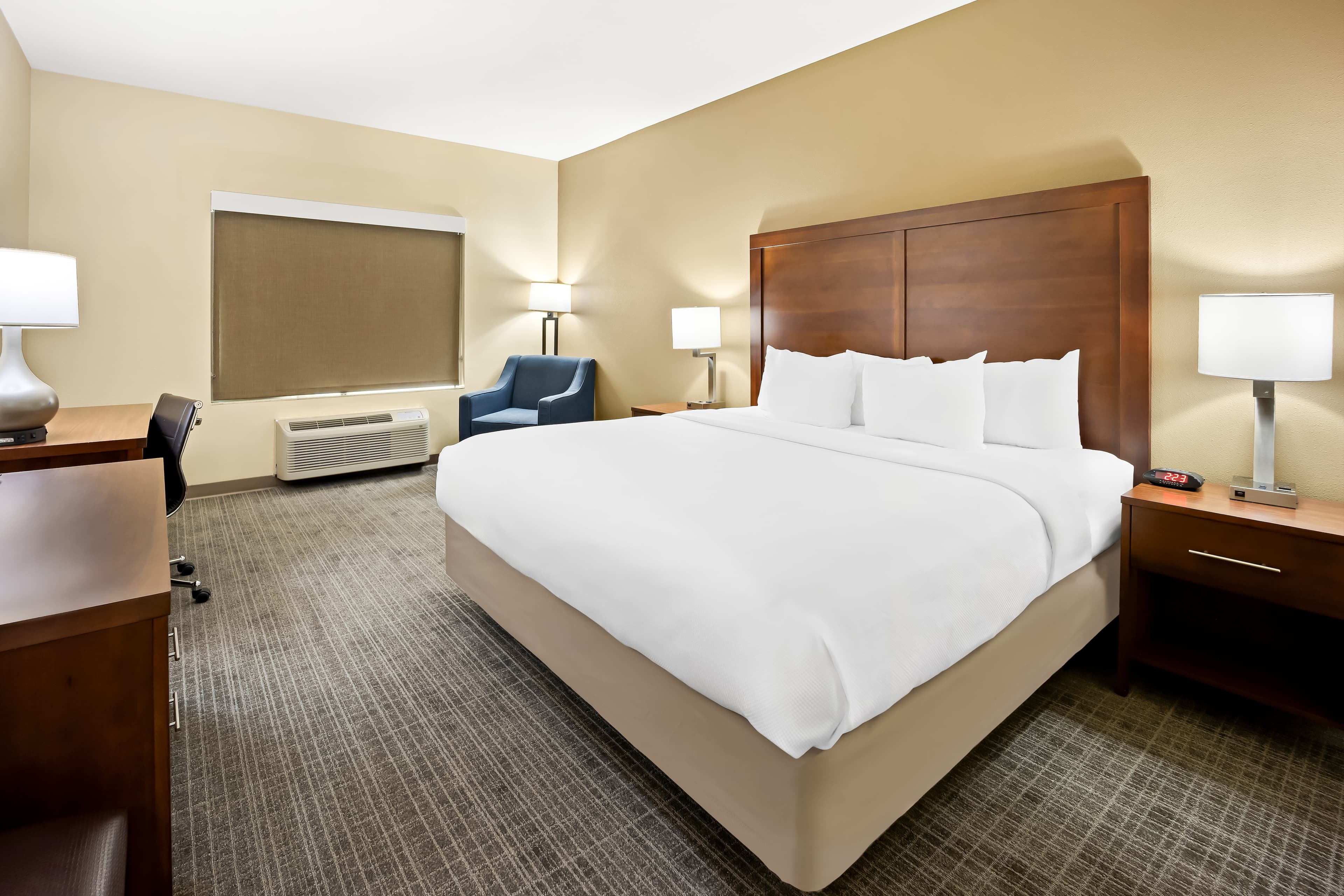 Comfort Inn & Suites High Point - Archdale - Image 2