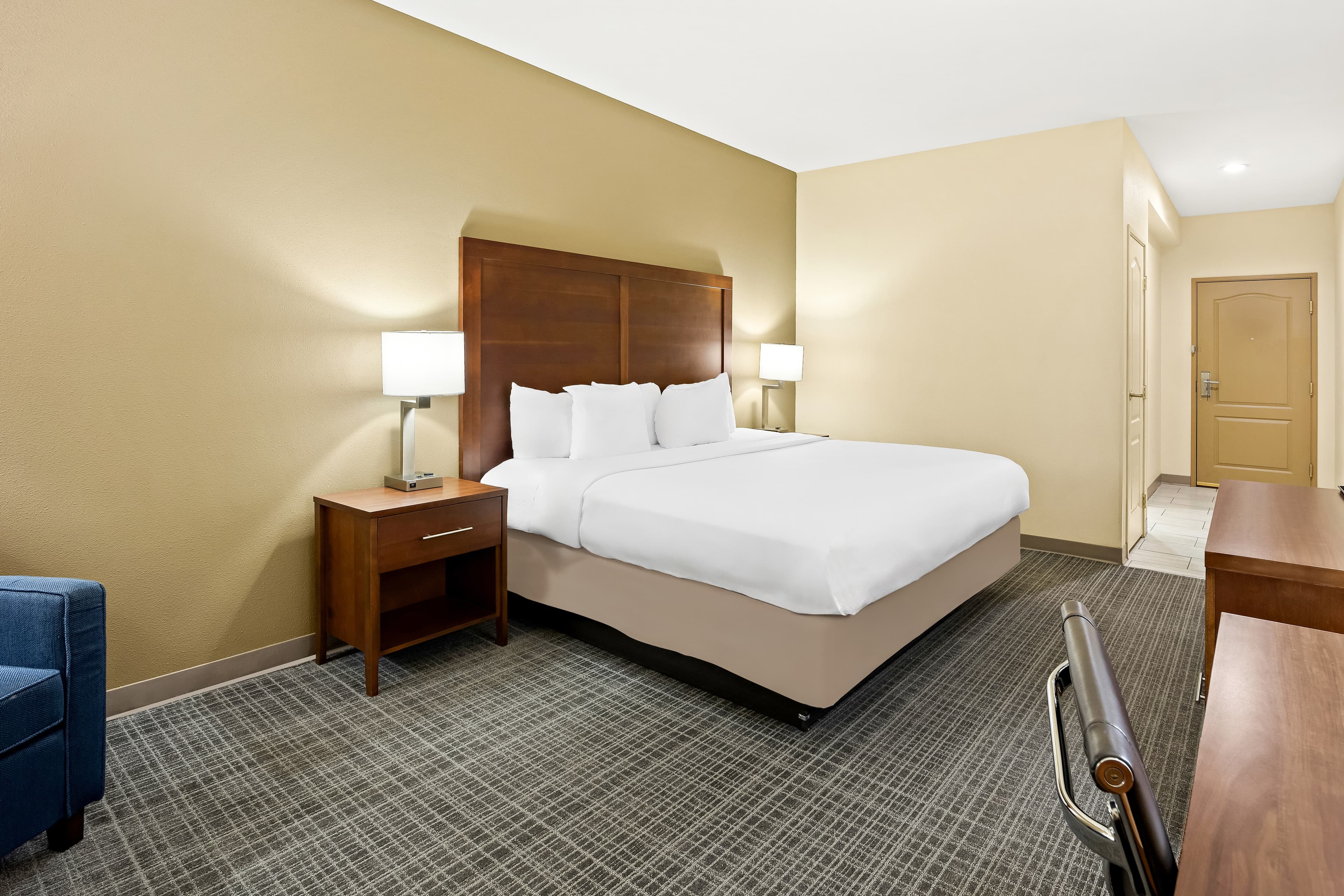 Comfort Inn & Suites High Point - Archdale - Image 3