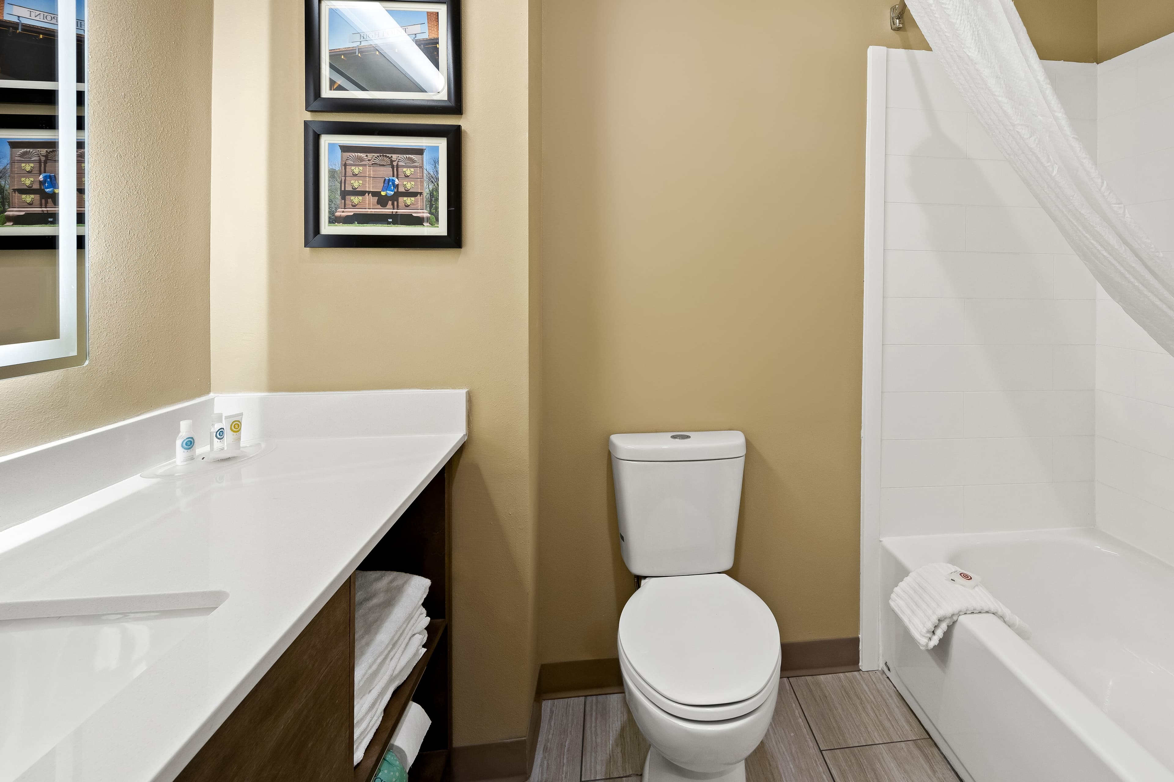 Comfort Inn & Suites High Point - Archdale — 16