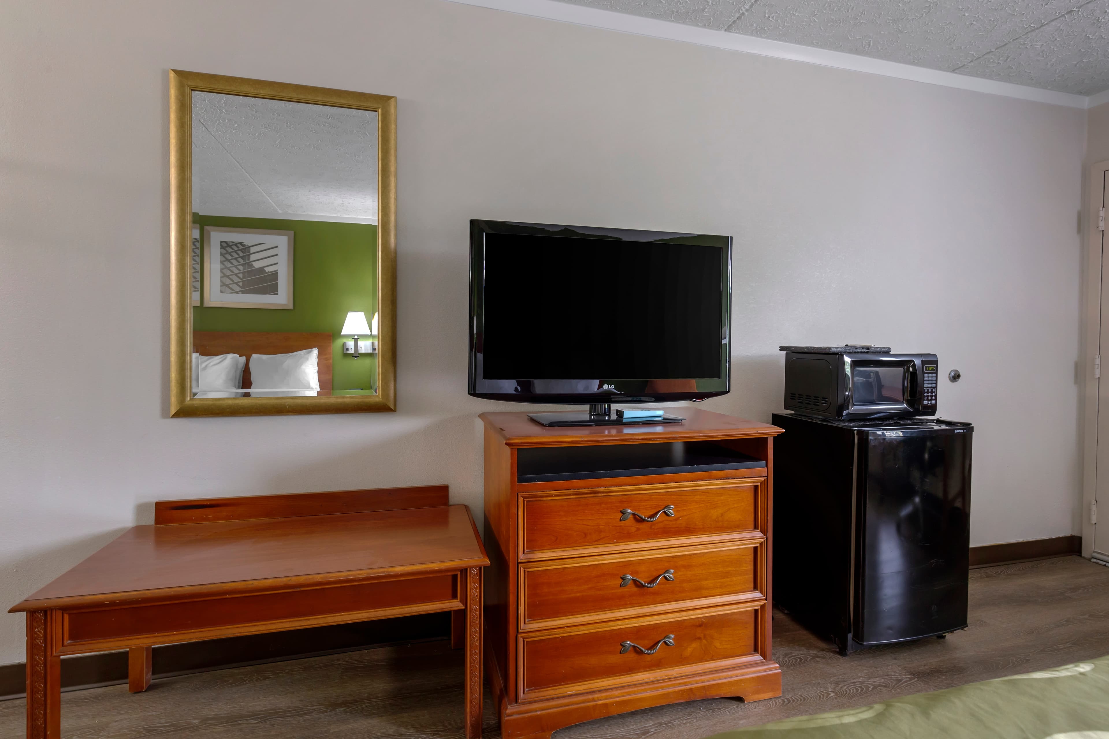 Quality Inn - Roxboro South — 8