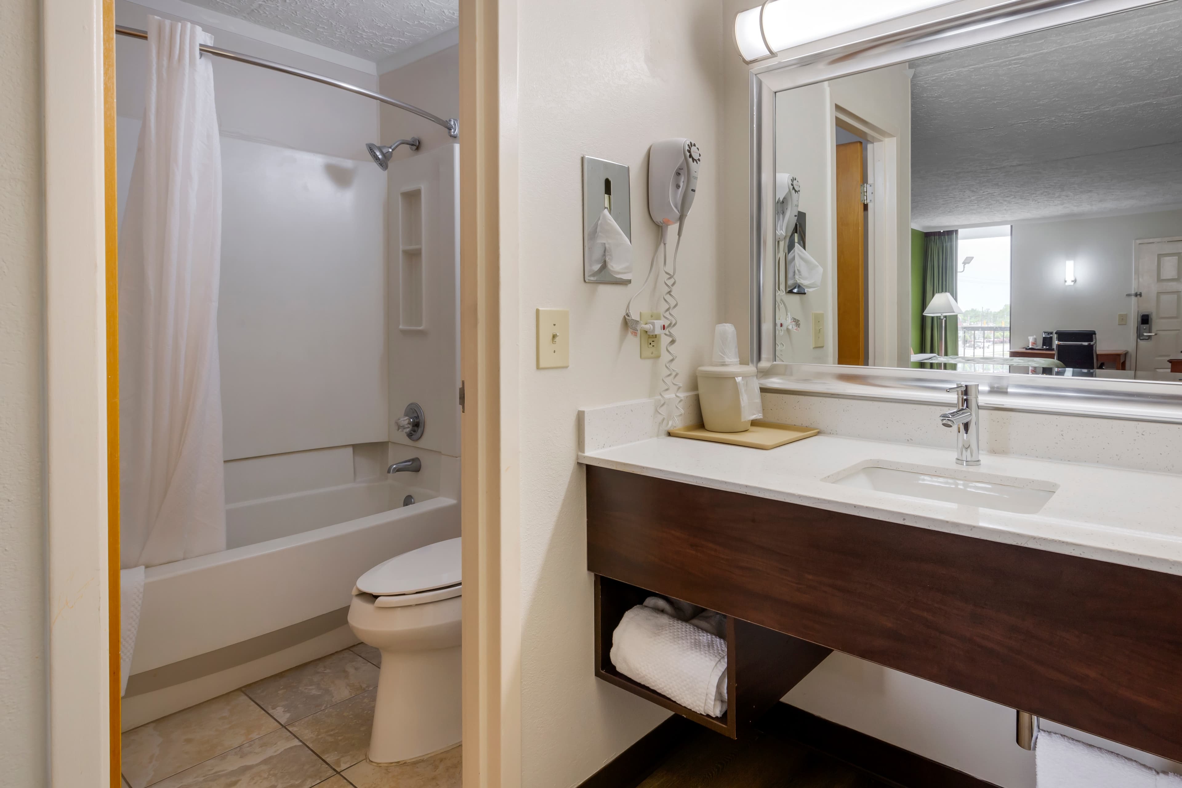 Quality Inn - Roxboro South — 11
