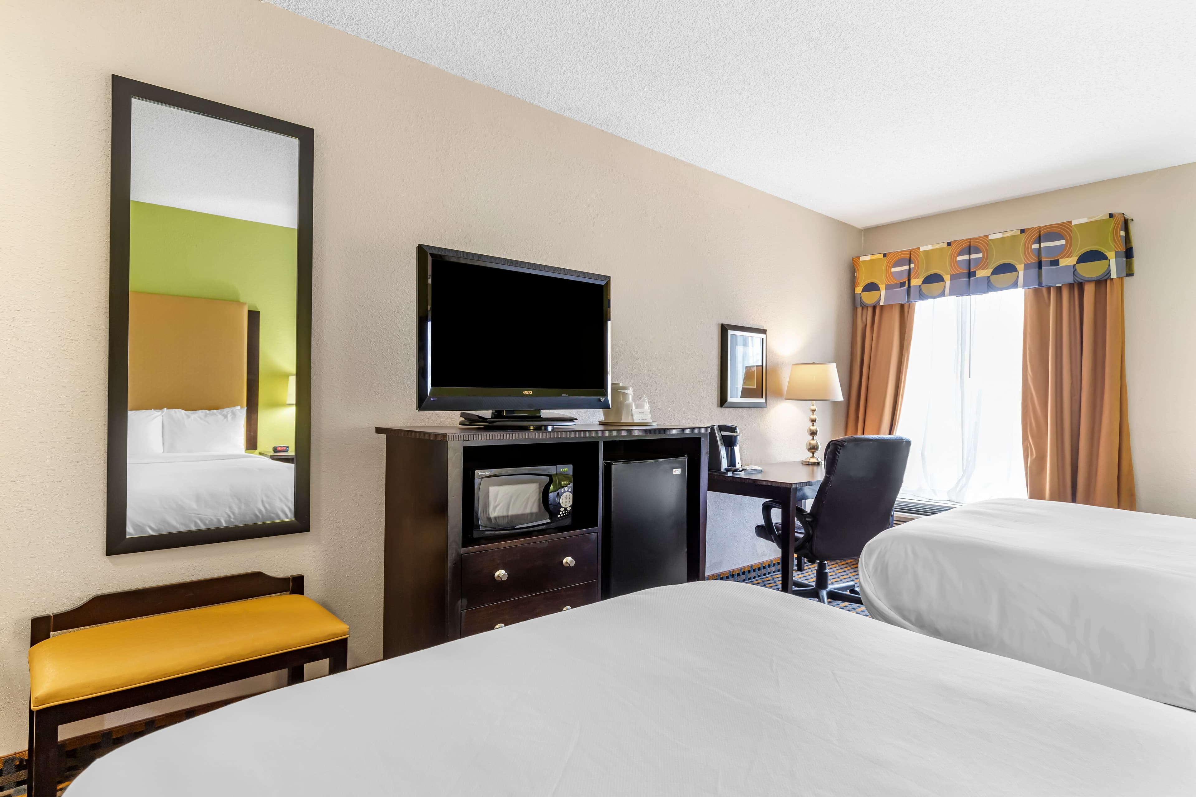 Comfort Inn & Suites Asheboro East - Image 3