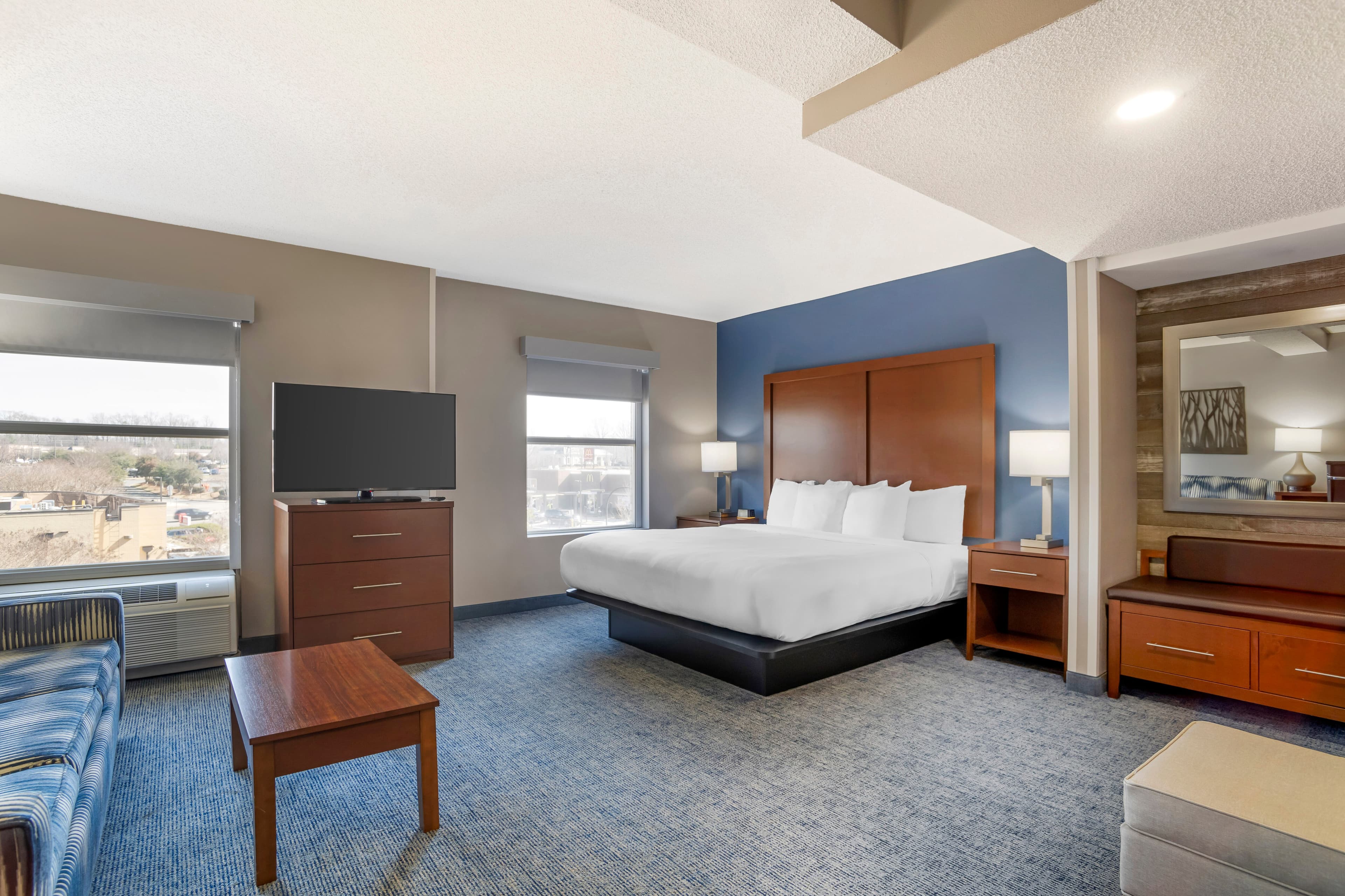 Comfort Suites near Birkdale Village- Huntersville — 10