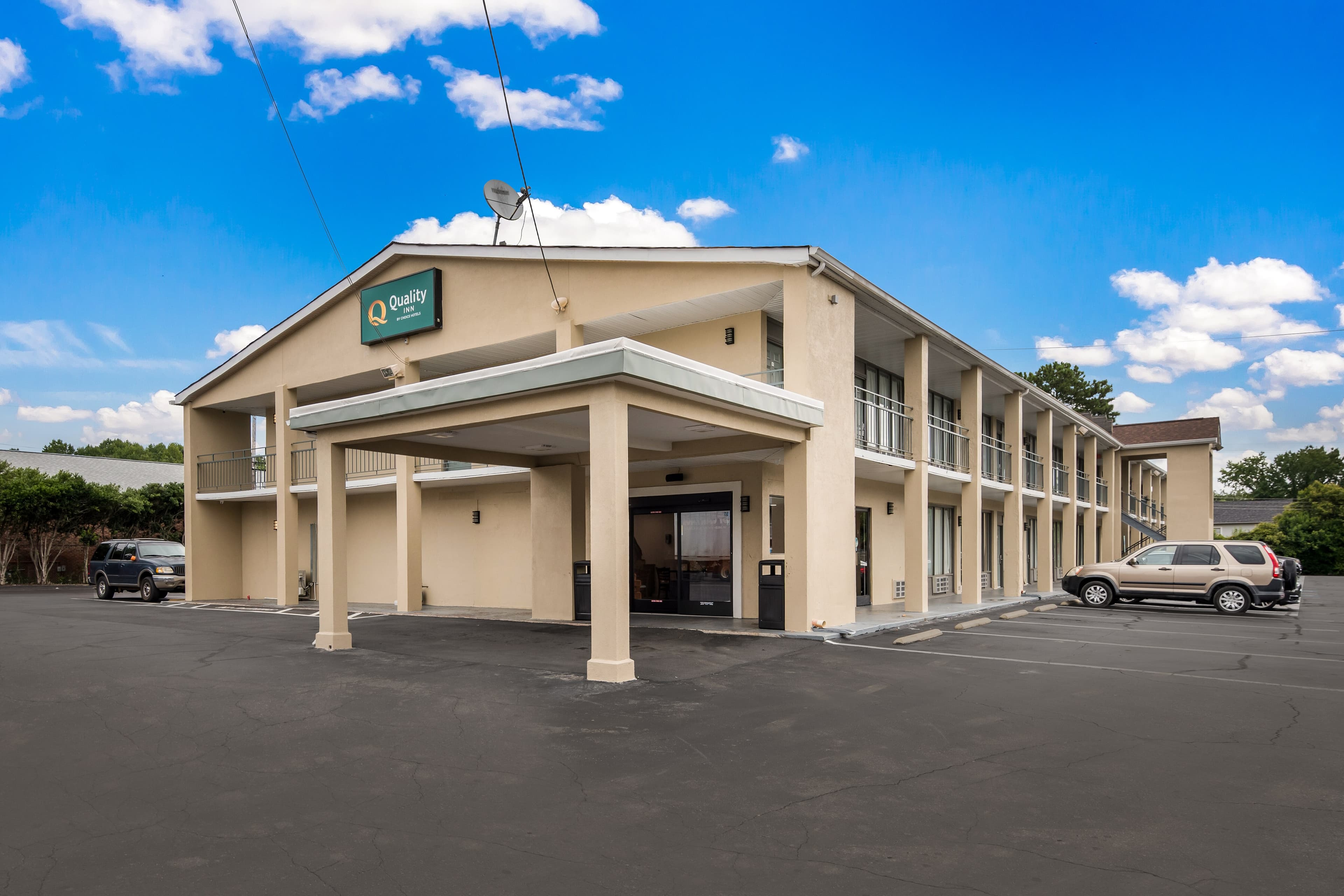 Quality Inn Gastonia East - Image 1