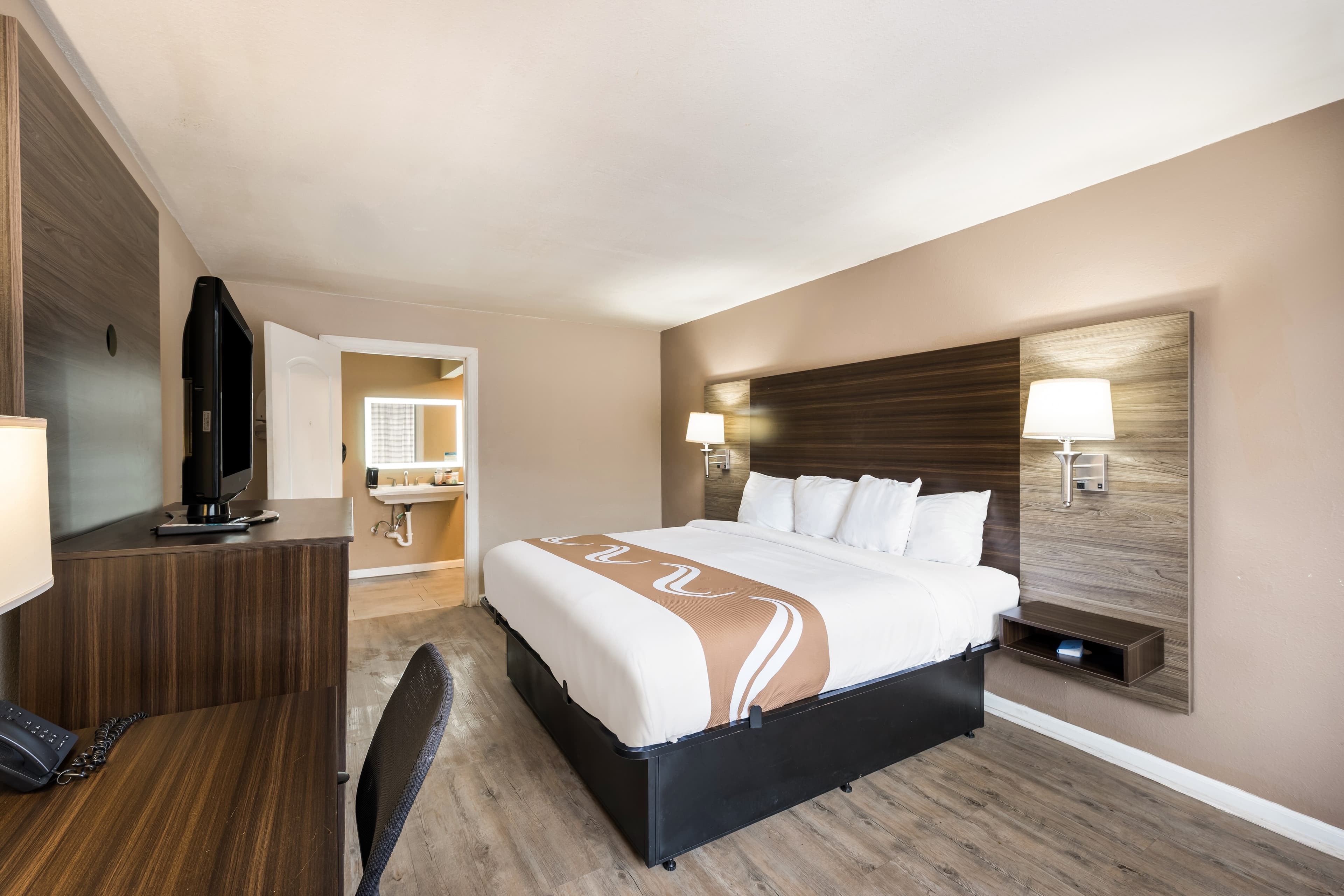 Quality Inn Gastonia East - Image 2
