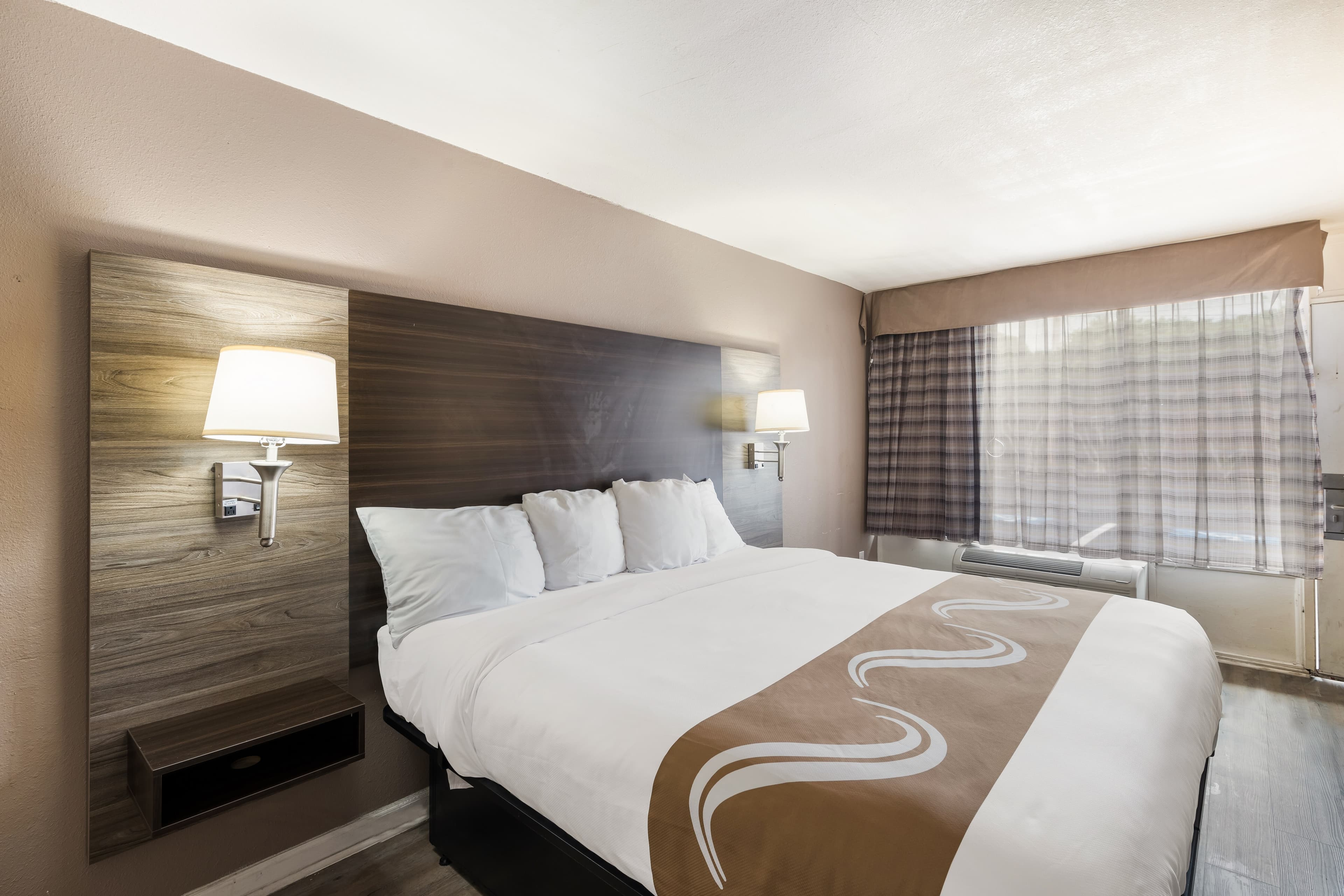 Quality Inn Gastonia East - Image 4