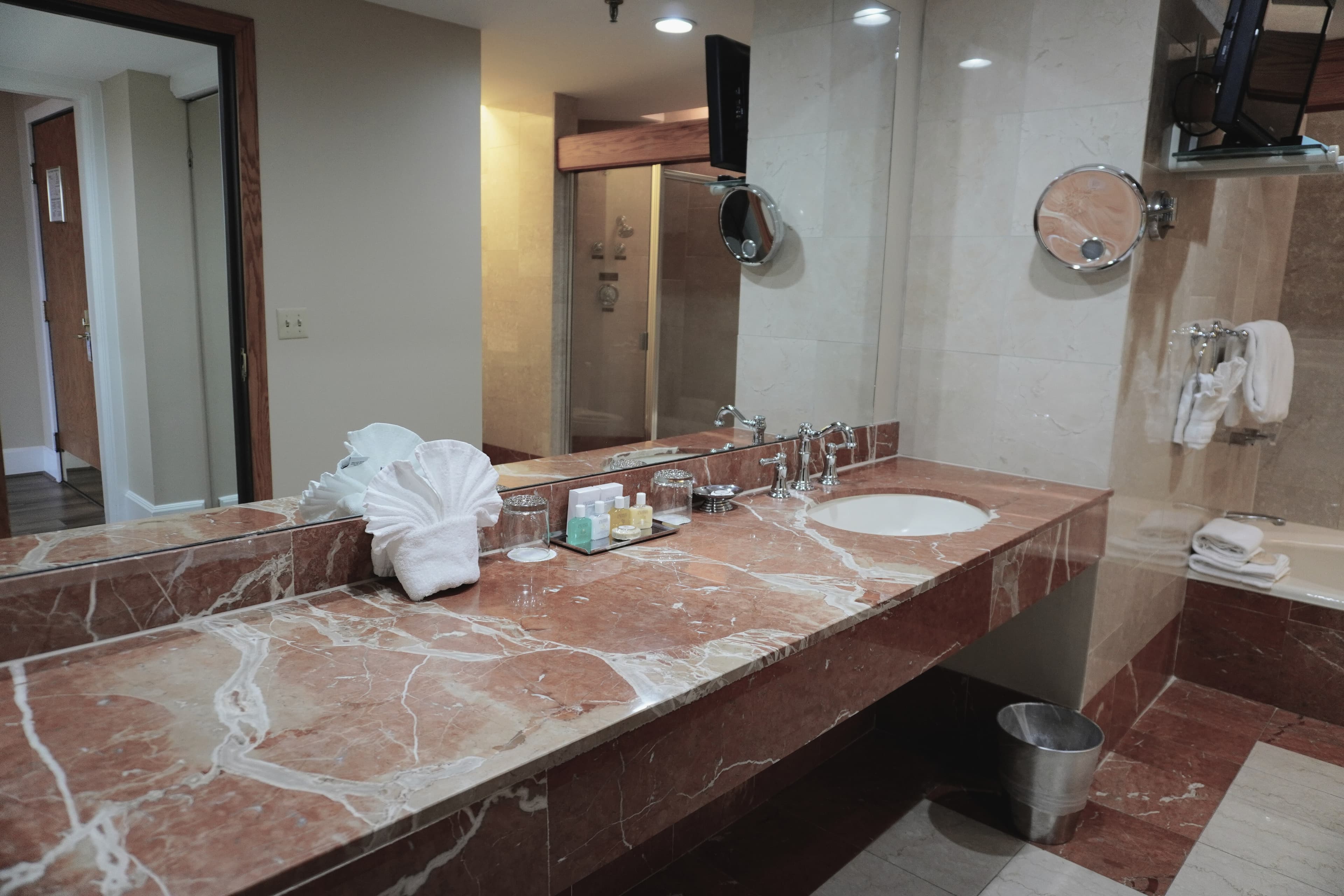 Haywood Park Hotel, an Ascend Collection Hotel - Image 5