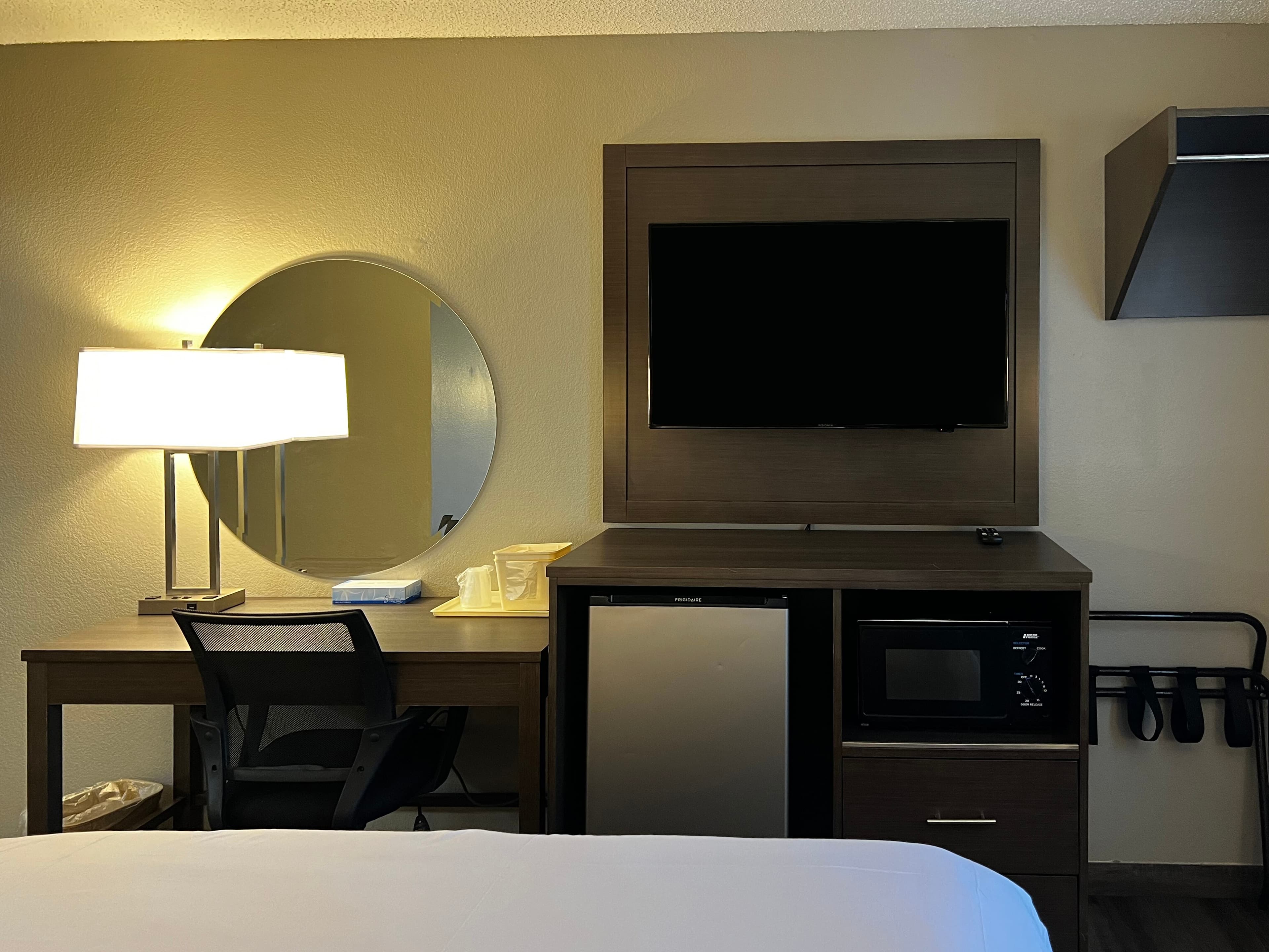 Econo Lodge Spring Lake near Fort Bragg — 17