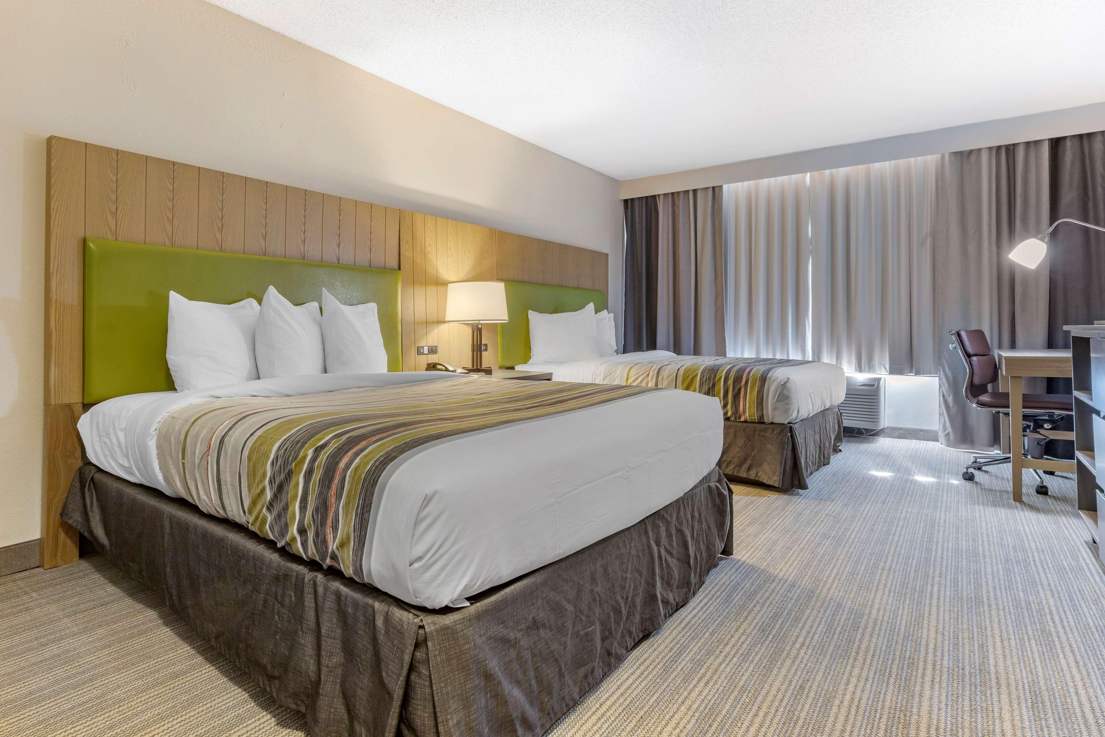 Country Inn & Suites by Radisson, Lumberton, NC — 9