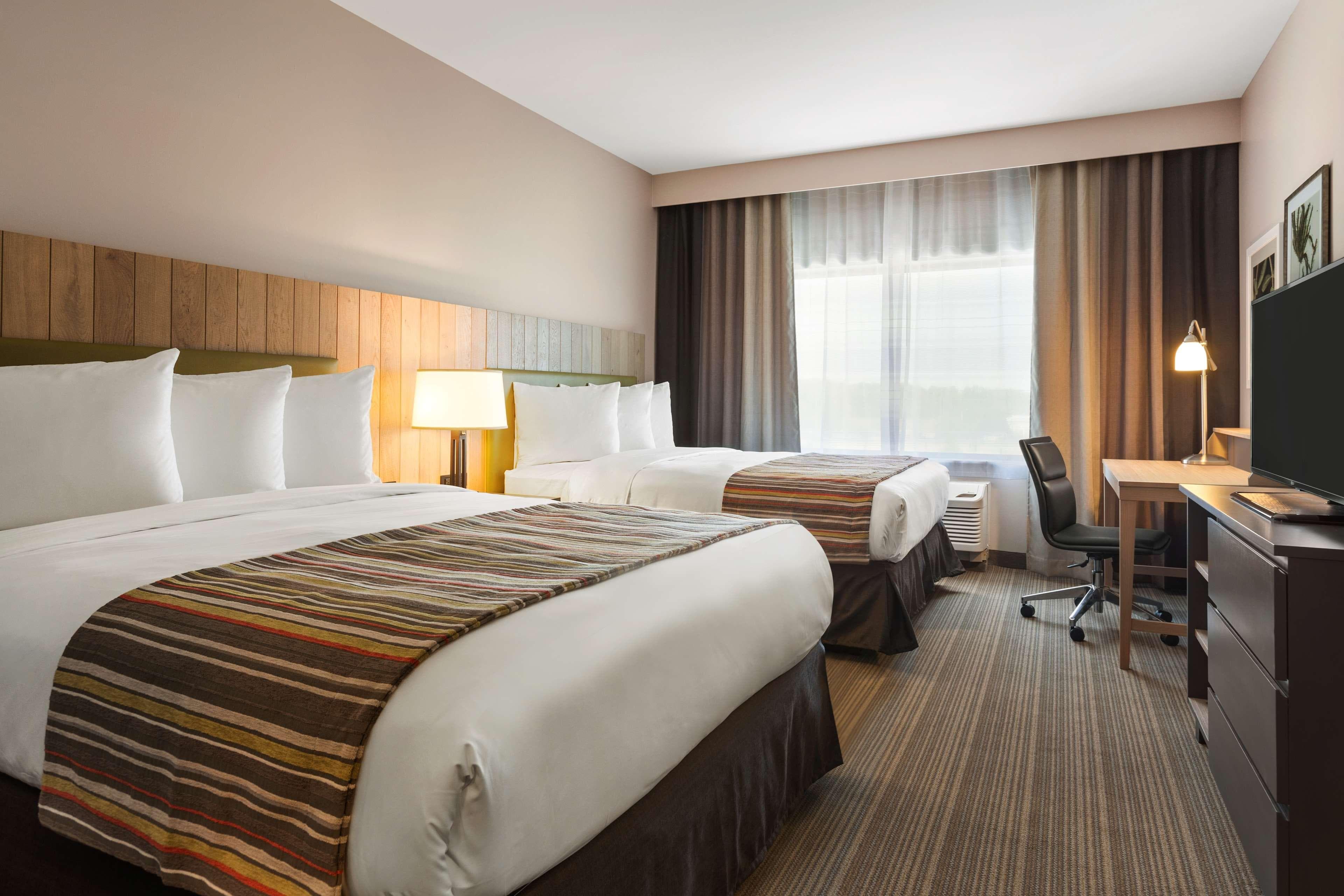 Country Inn & Suites by Radisson, Smithfield-Selma, NC — 6