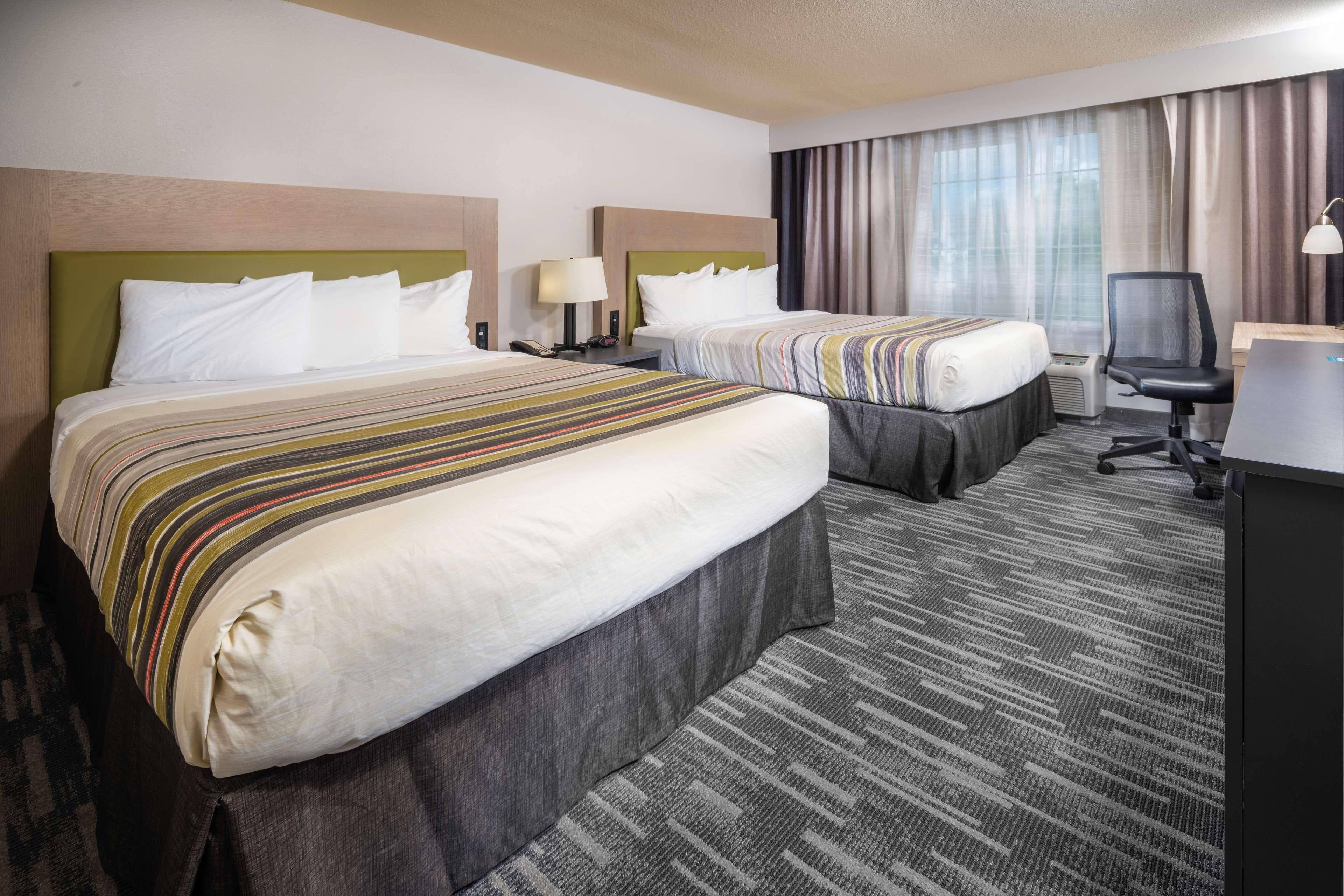 Country Inn & Suites by Radisson, Rocky Mount, NC — 8