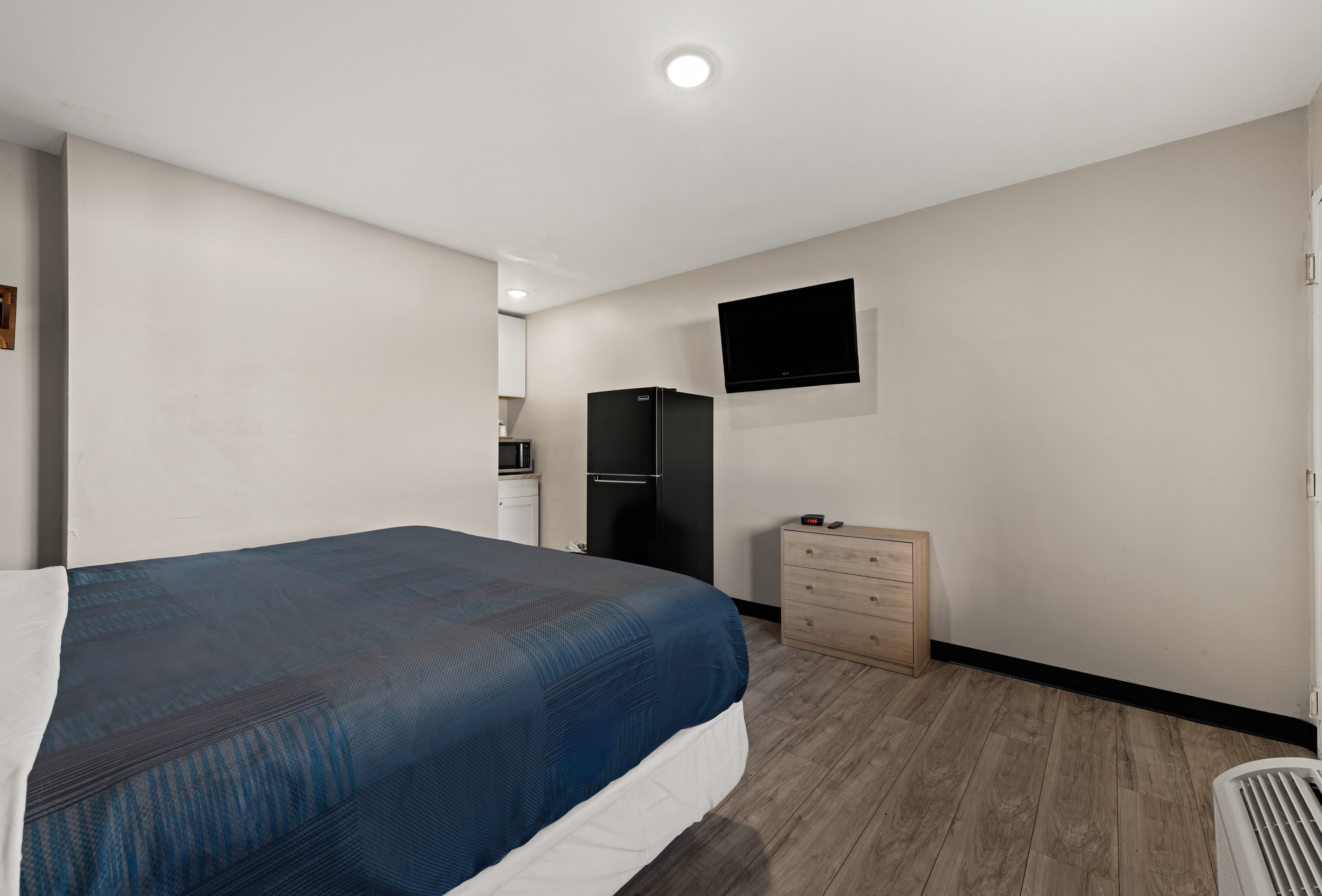 Rodeway Inn Charlotte Independence Blvd. — 3