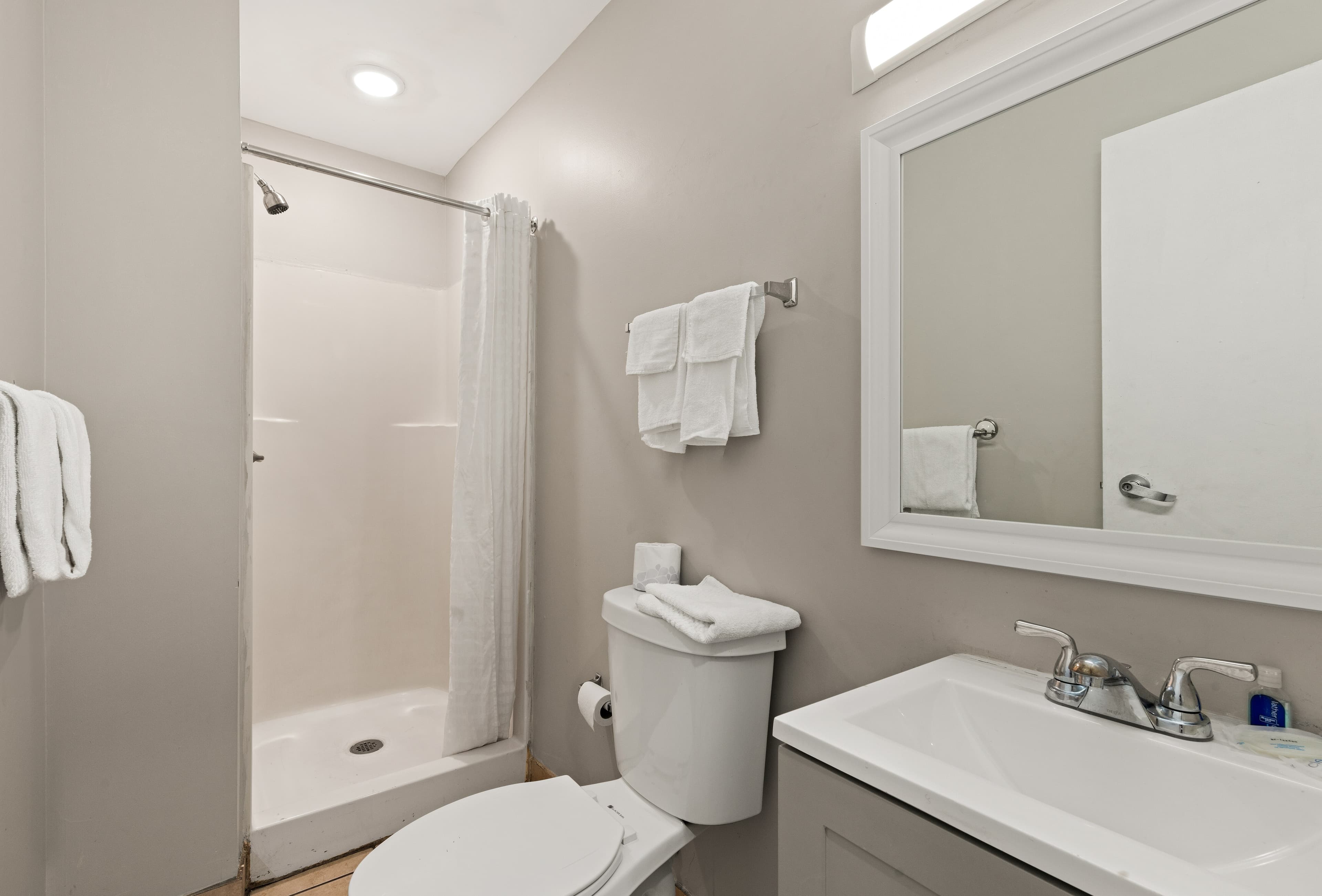 Rodeway Inn Charlotte Independence Blvd. — 6