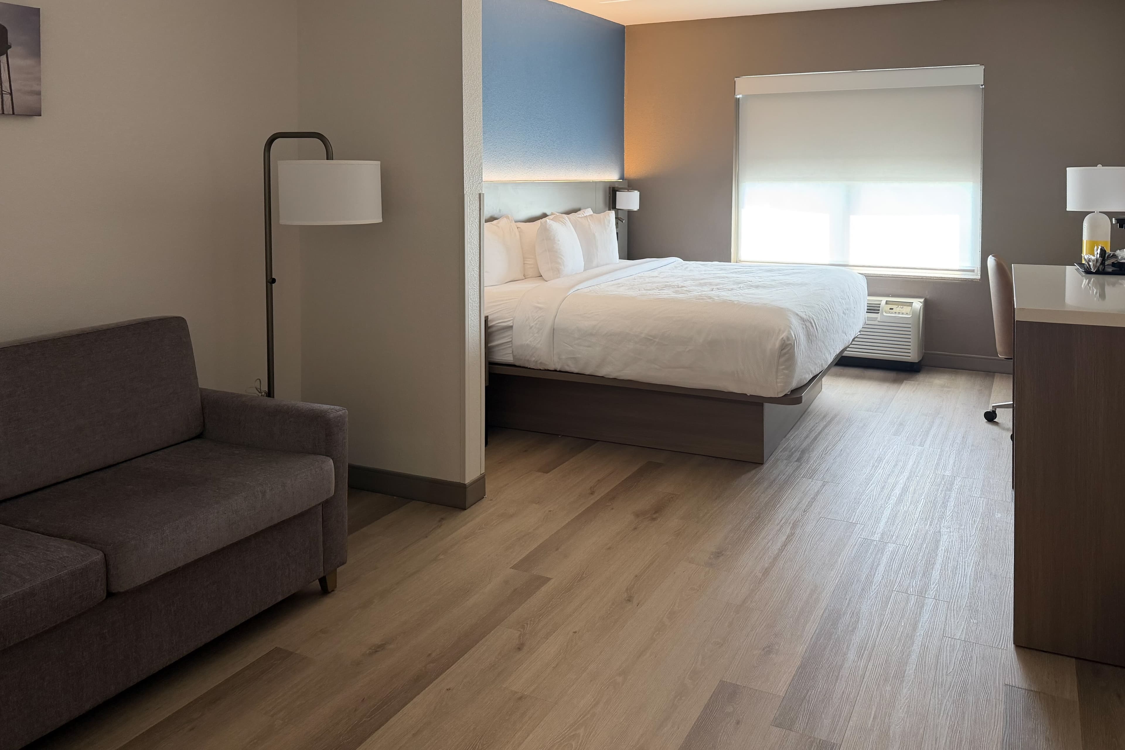Country Inn & Suites by Radisson, Concord (Kannapolis), NC — 11