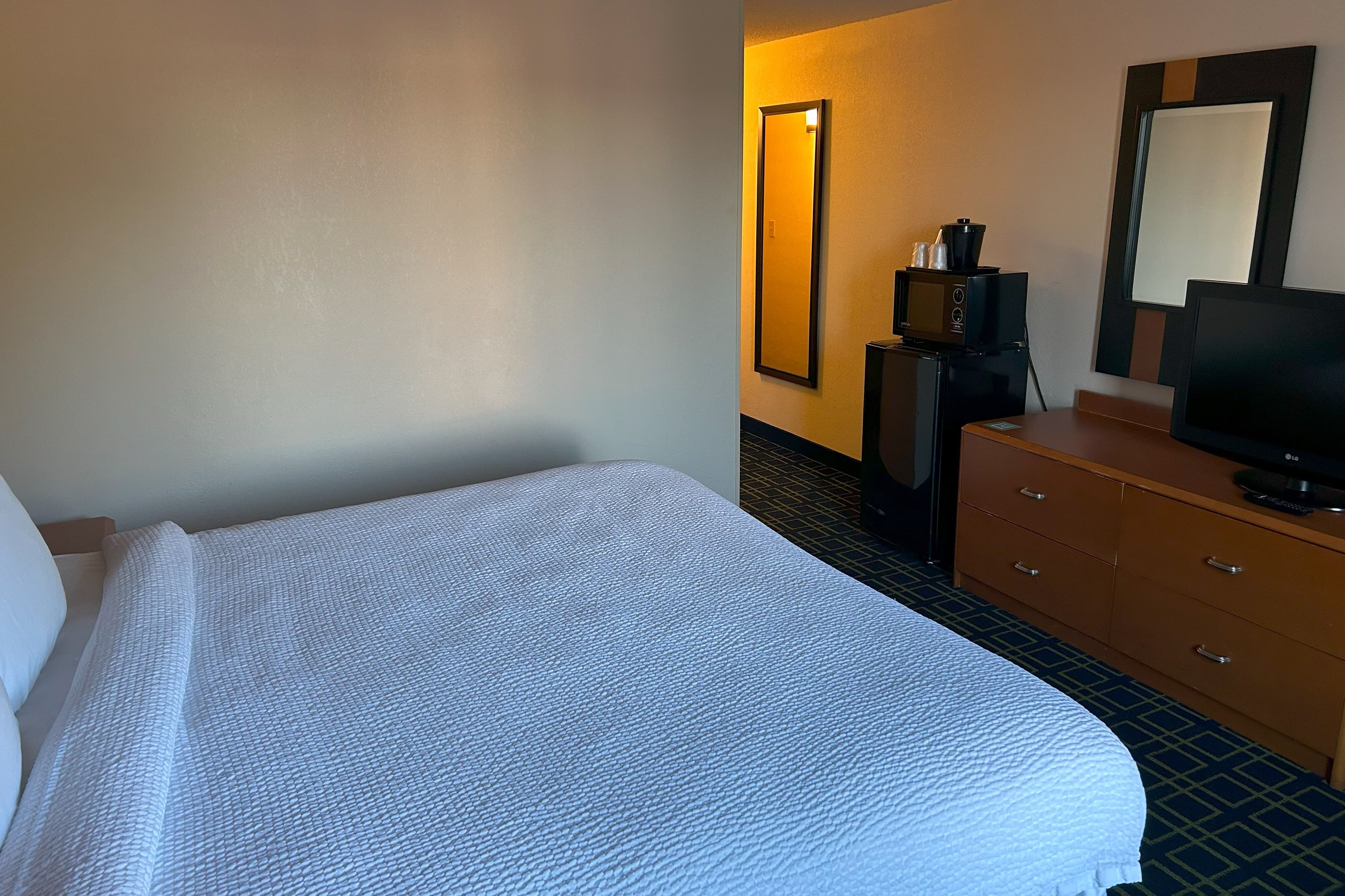 Country Inn & Suites by Radisson, Fayetteville I-95, NC — 22