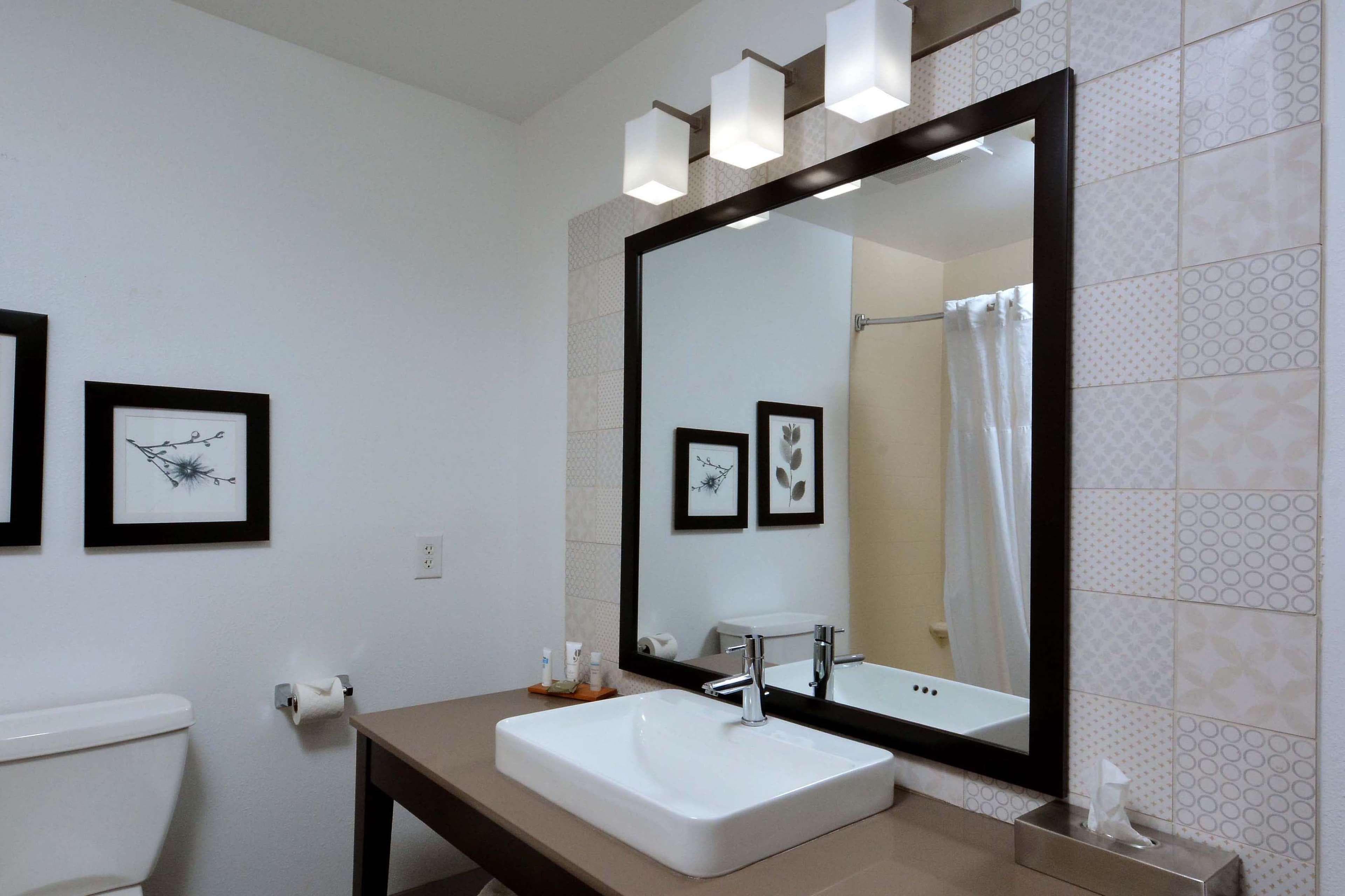 Country Inn & Suites by Radisson, Asheville West near Biltmore — 8