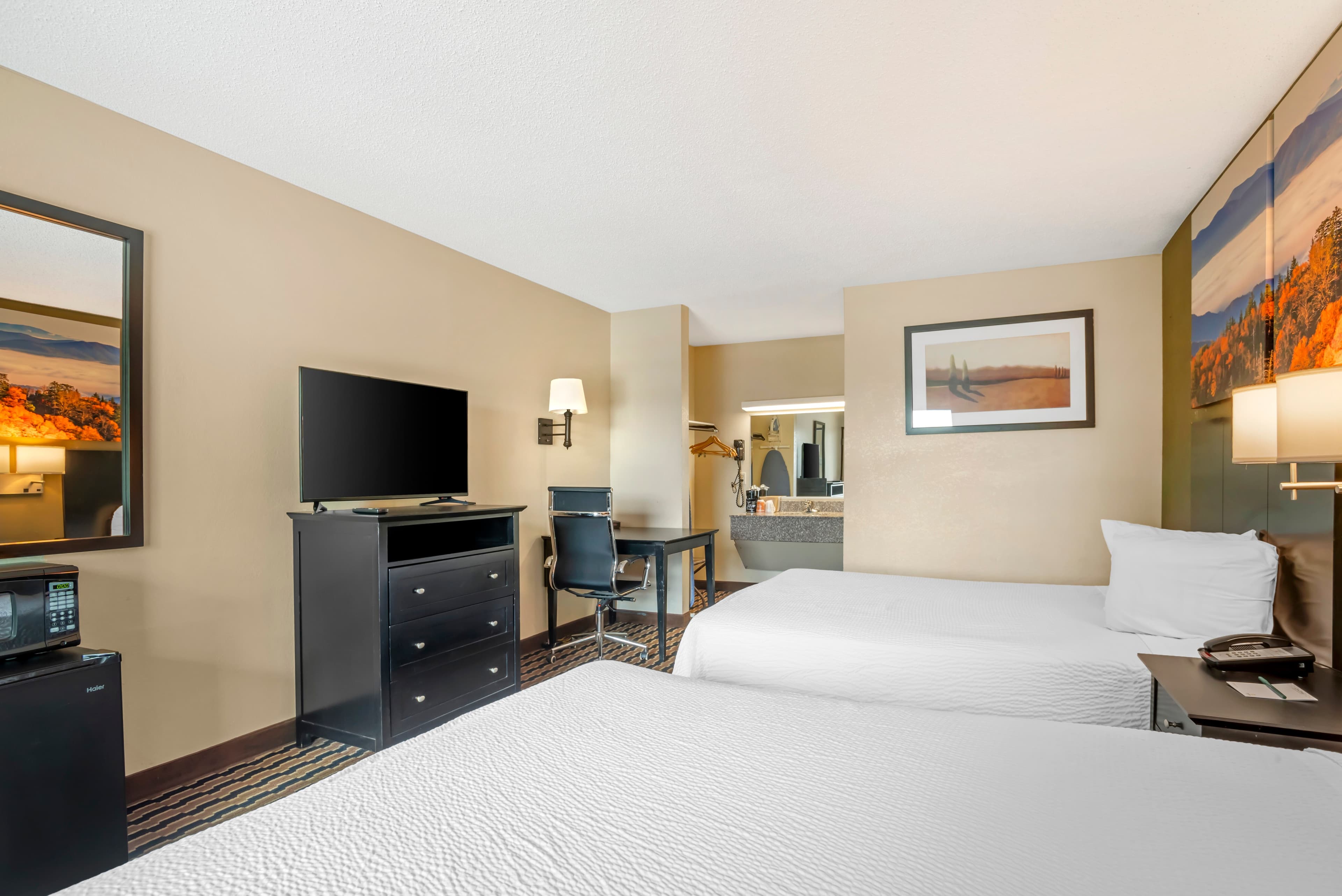 Quality Inn near Speedway - Image 4
