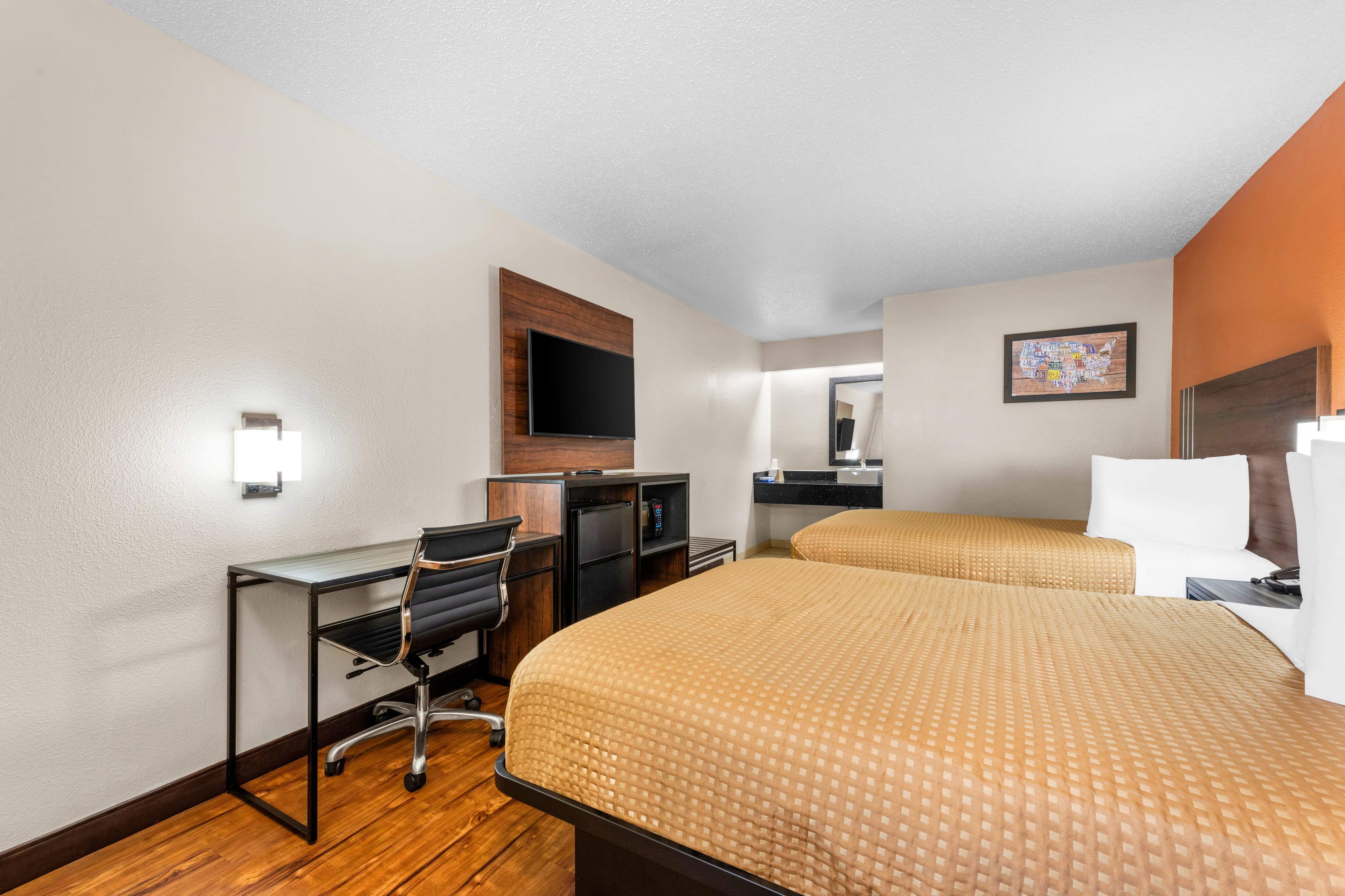 Econo Lodge Charlotte Airport - Image 3