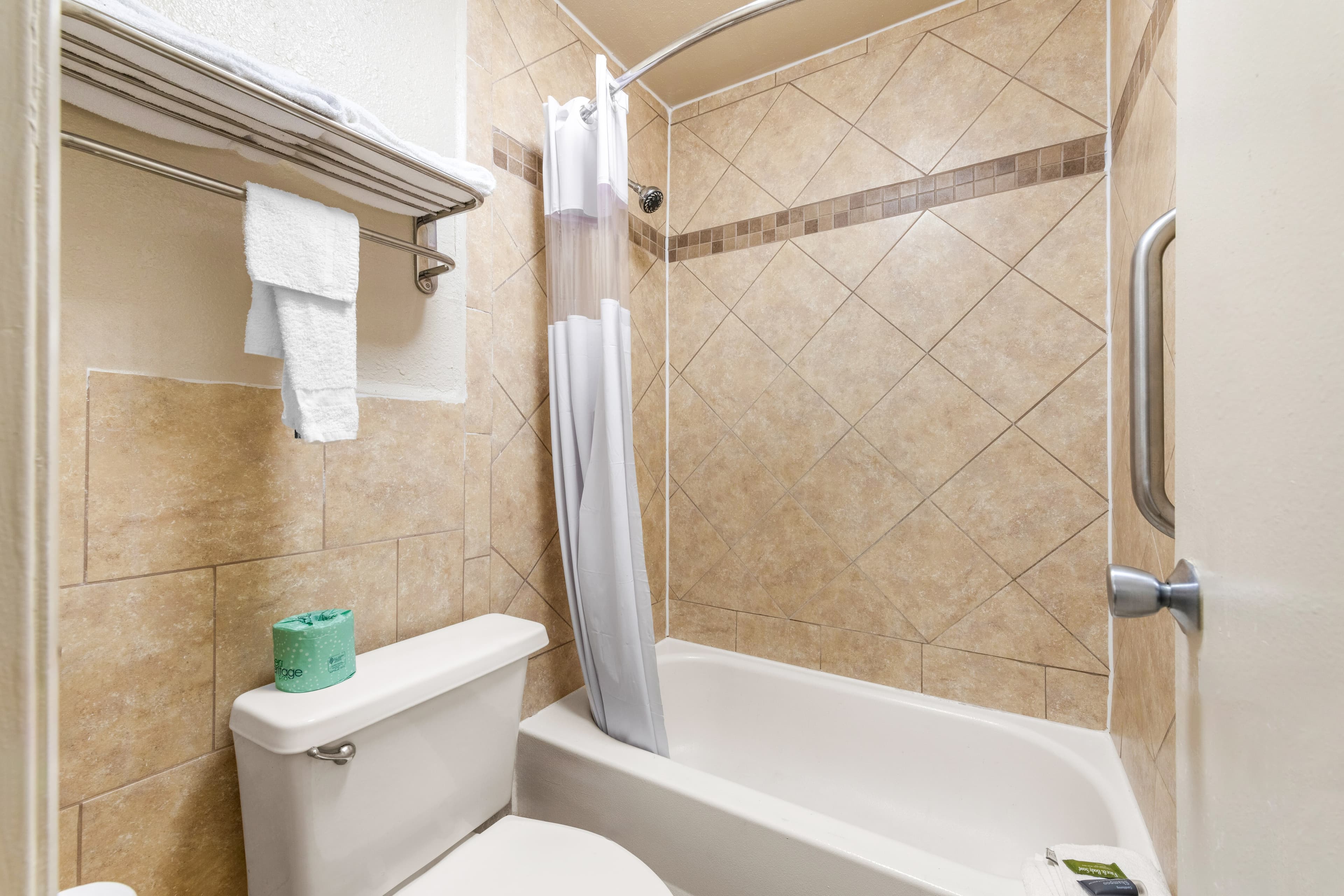 Econo Lodge Charlotte Airport — 7