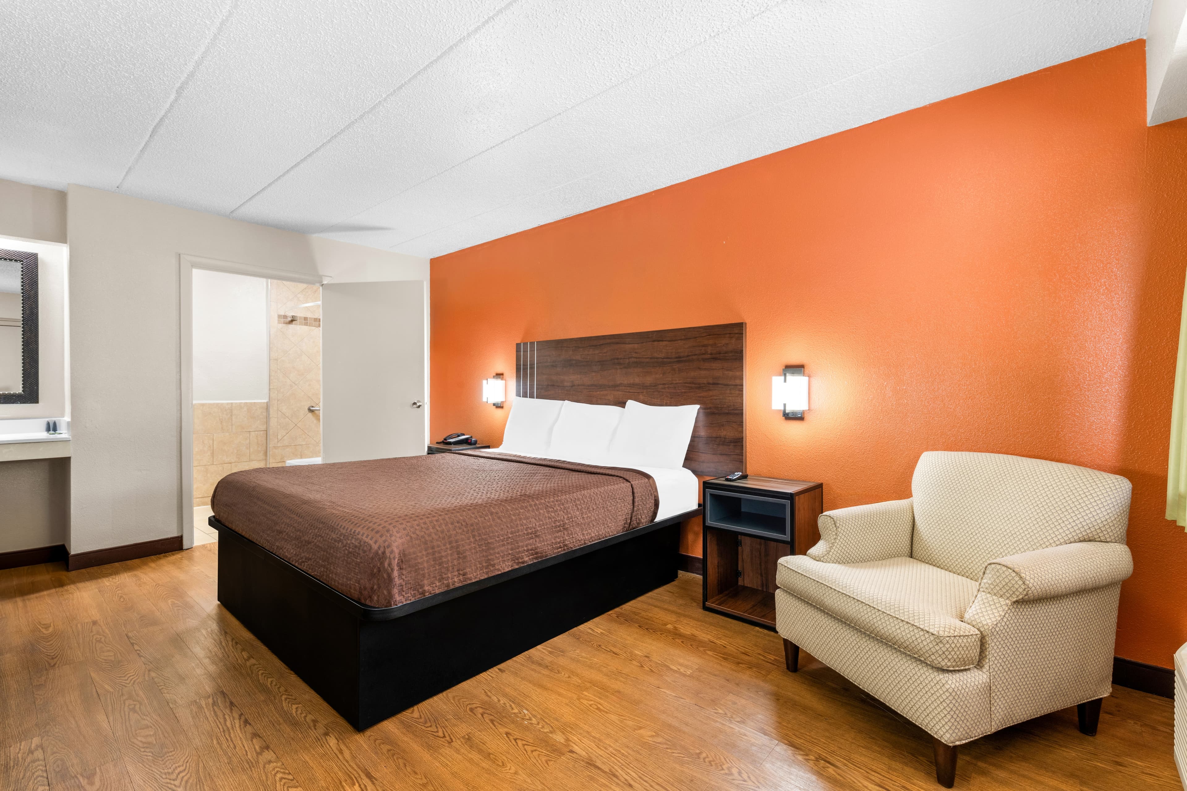Econo Lodge Charlotte Airport — 23