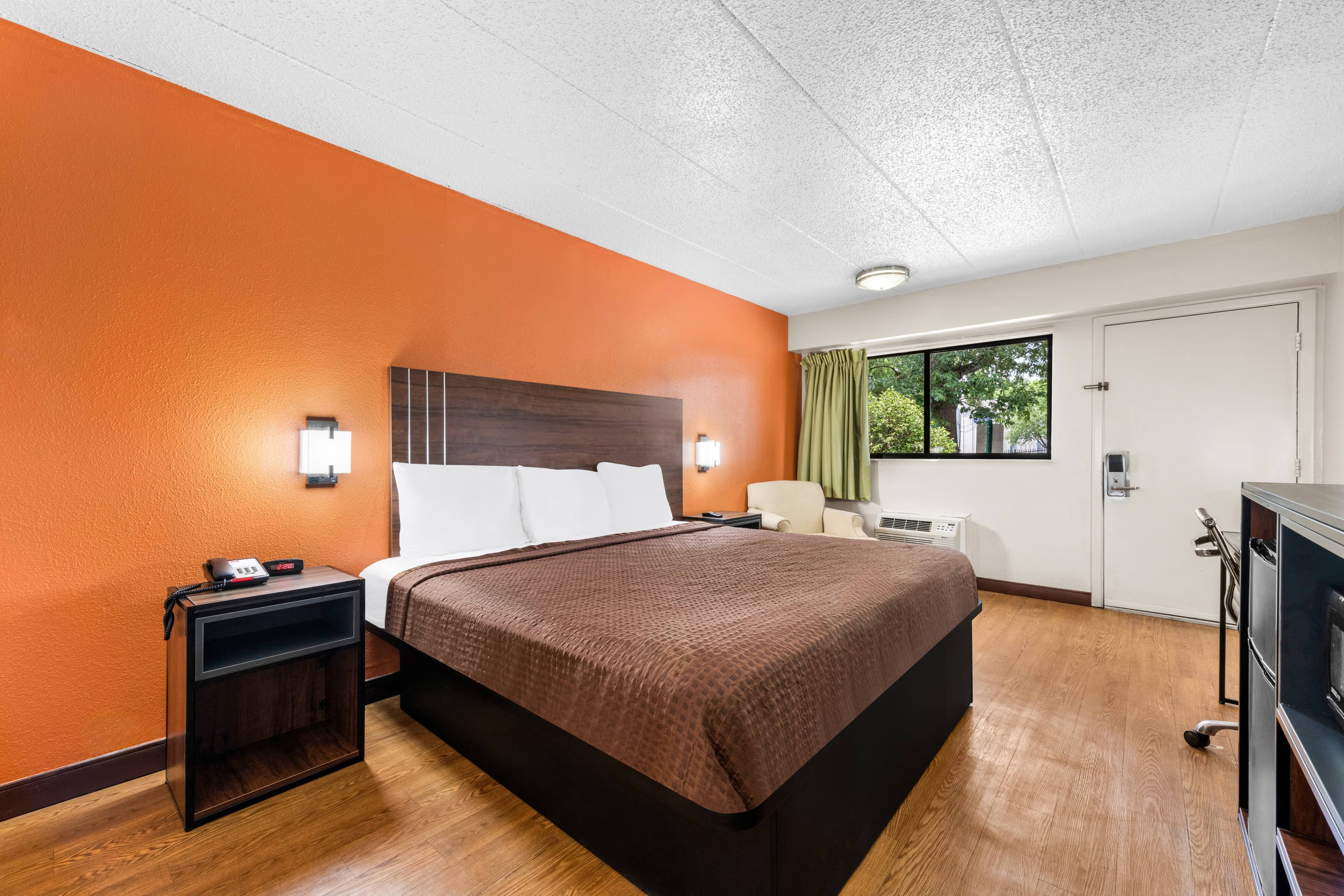 Econo Lodge Charlotte Airport — 26