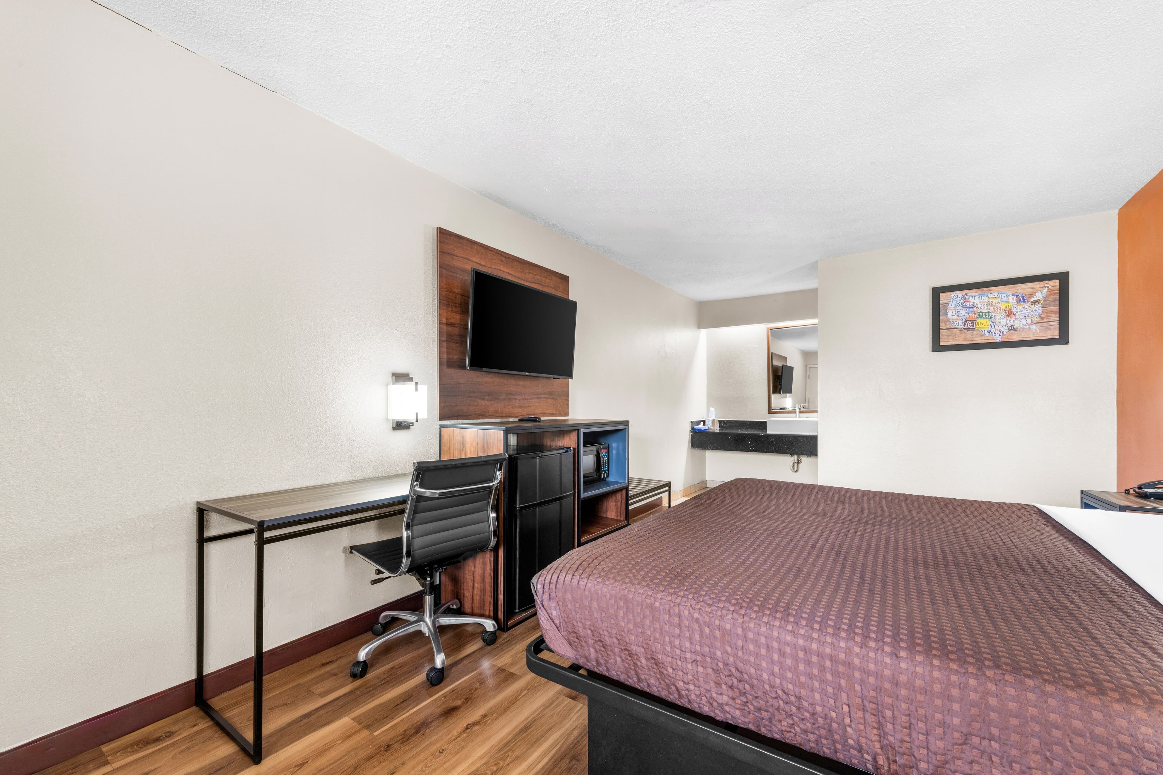 Econo Lodge Charlotte Airport — 33