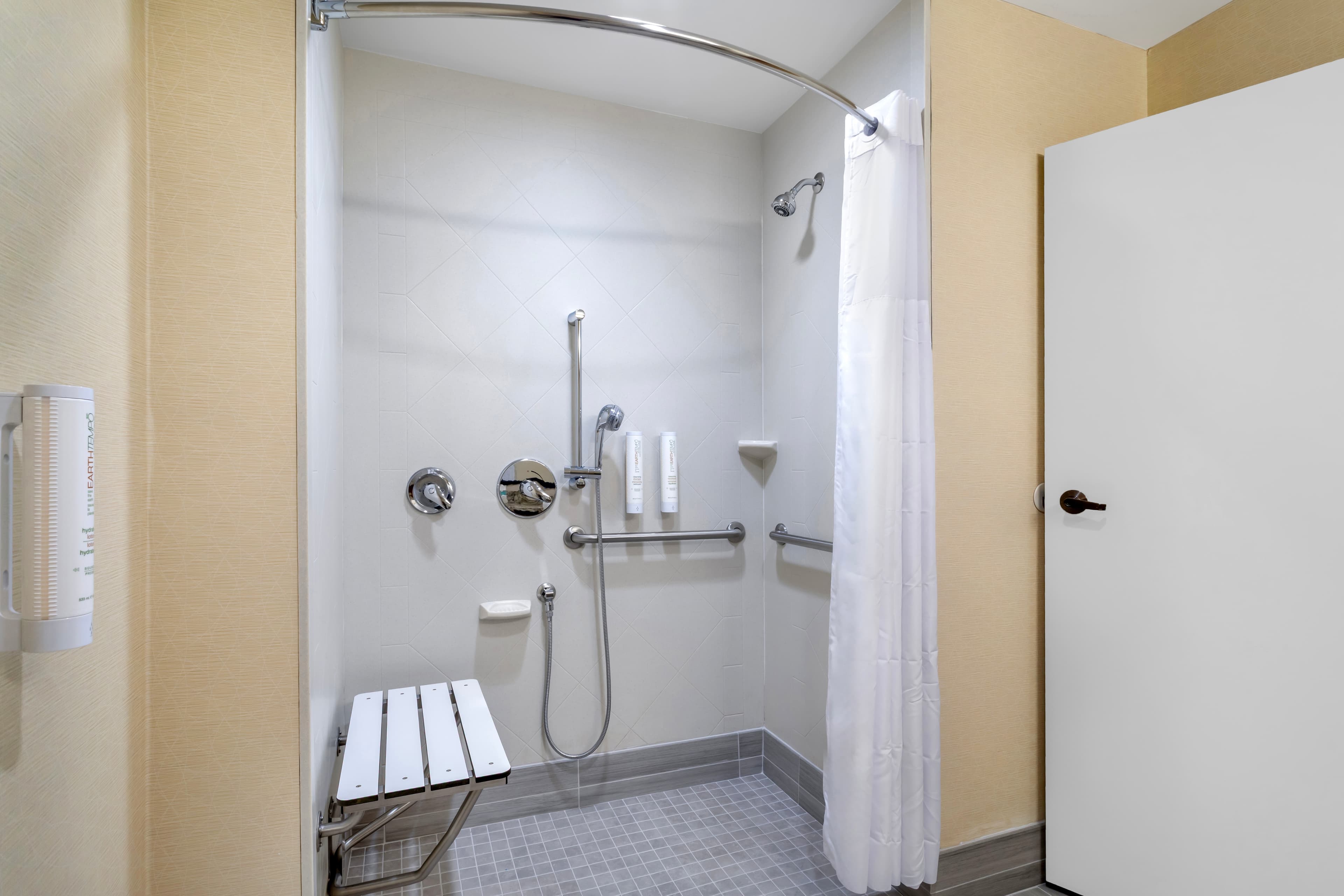 Clarion Pointe Cherokee — 10