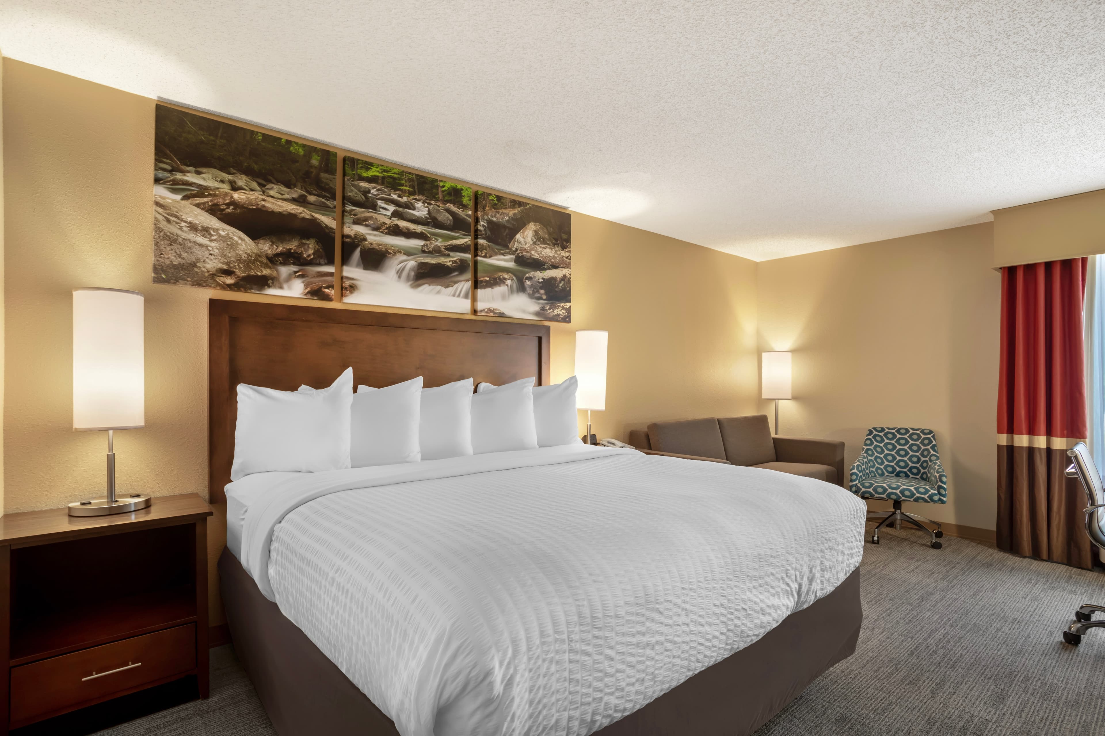 Clarion Pointe Cherokee — 11