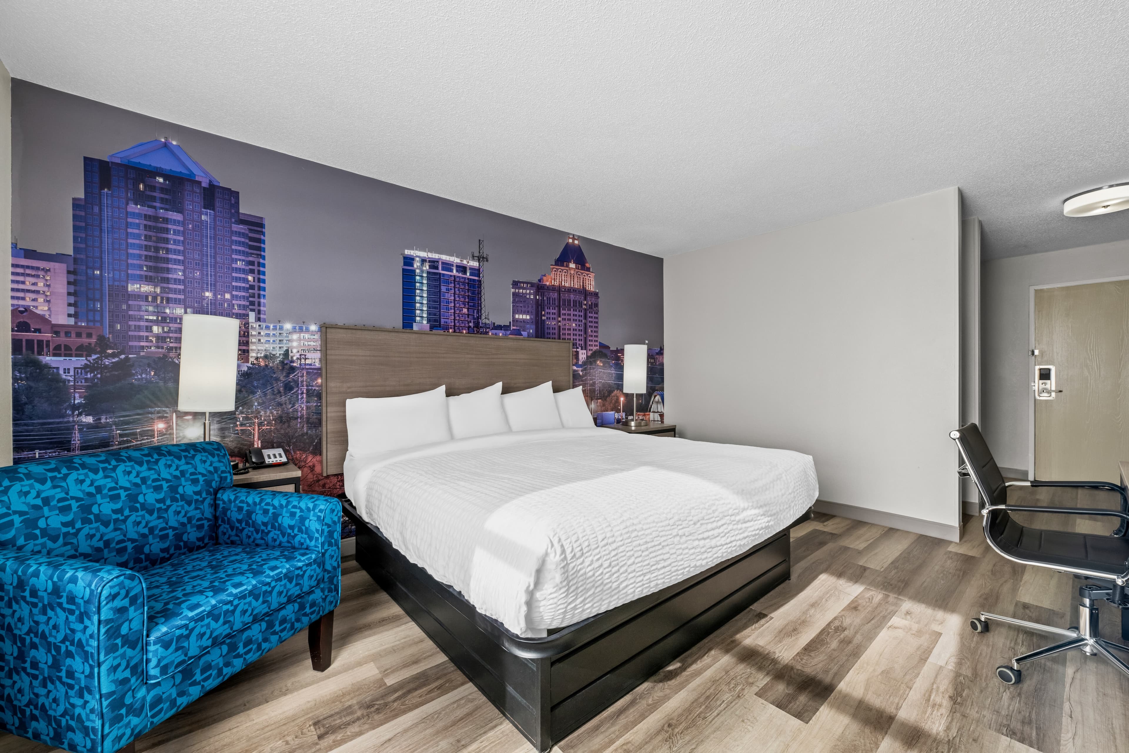 Clarion Pointe - Image 3