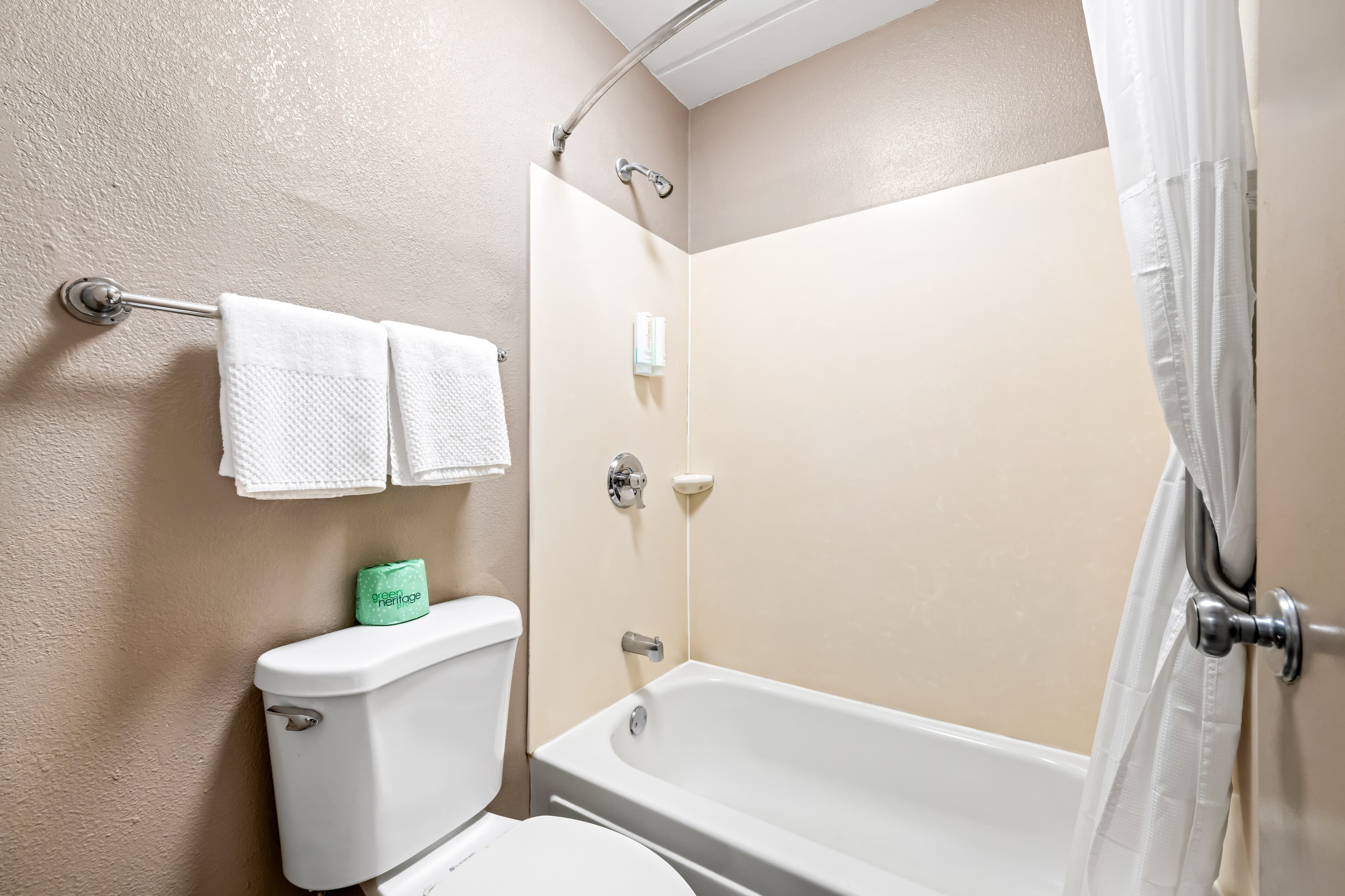 Econo Lodge Hickory — 26