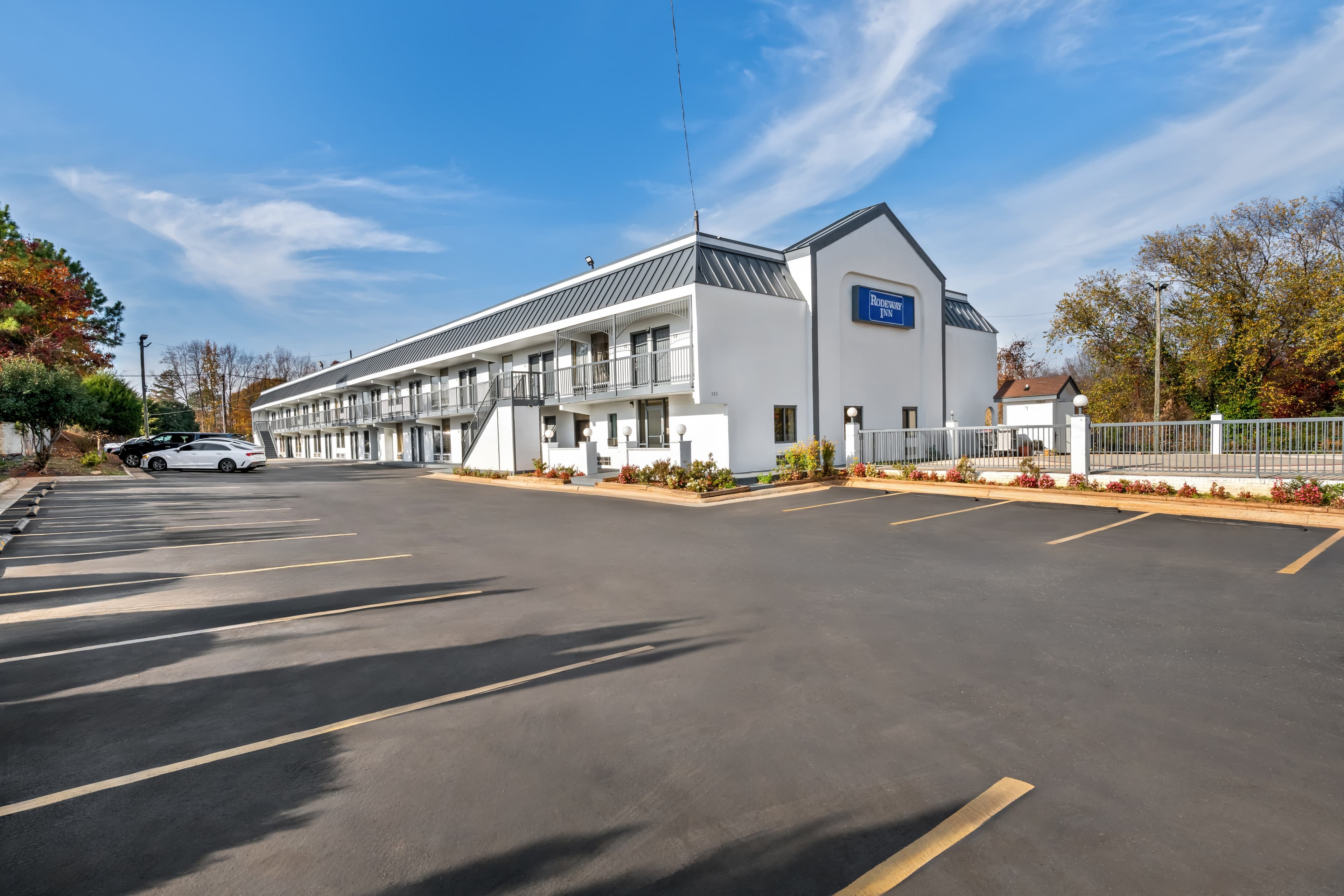 Rodeway Inn Charlotte South - Image 1