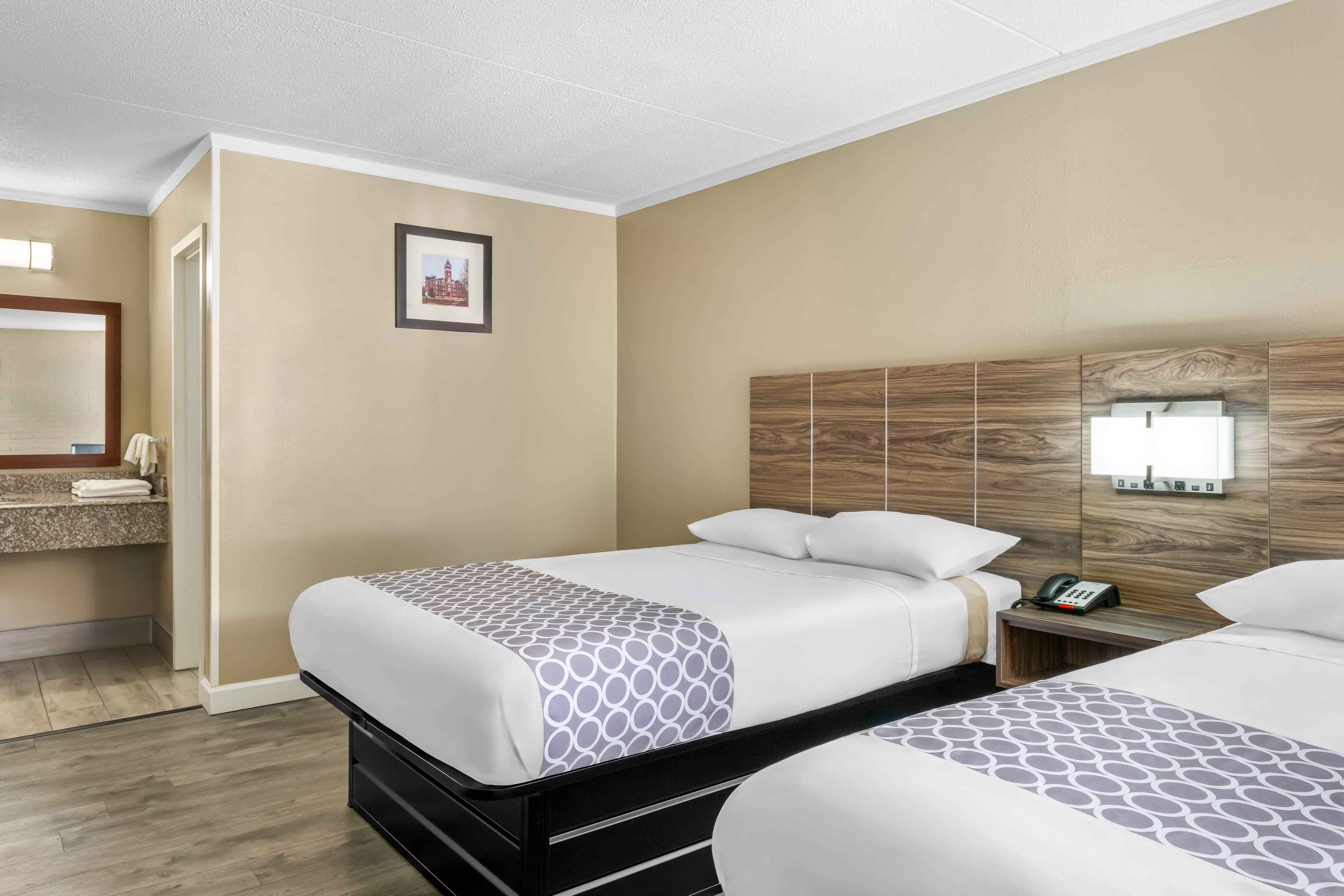 Rodeway Inn Charlotte South - Image 4