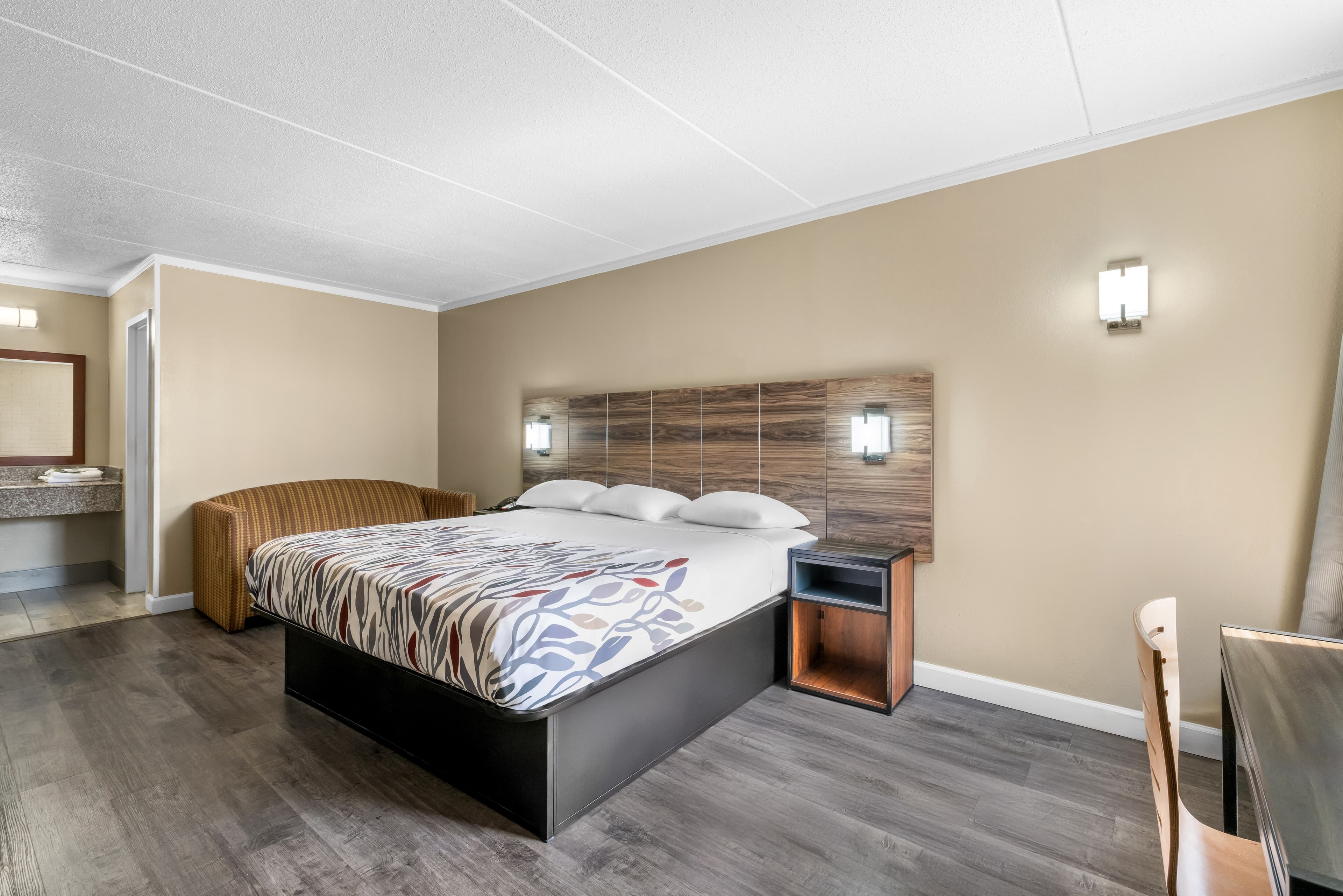 Rodeway Inn Charlotte South — 11