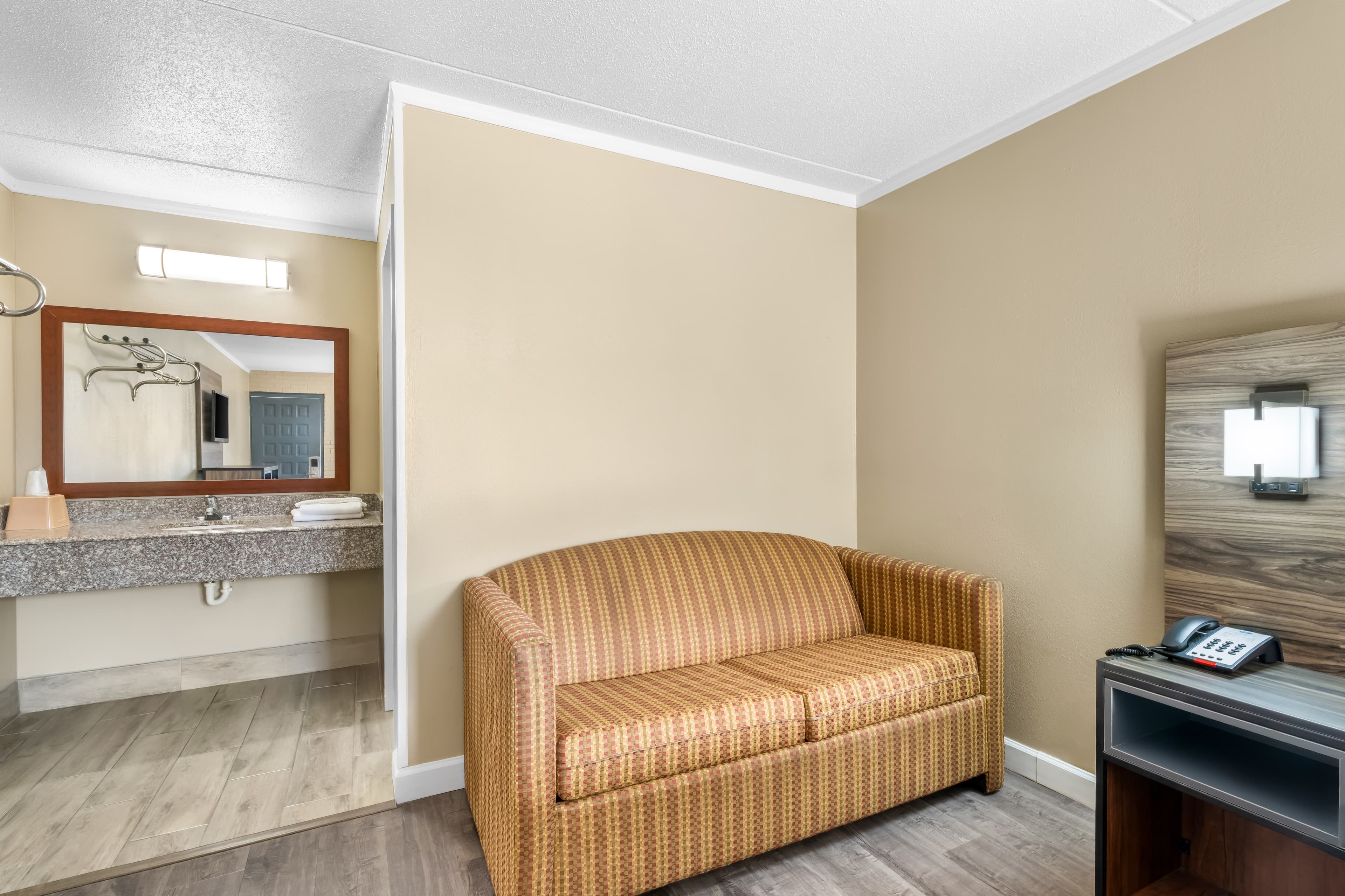 Rodeway Inn Charlotte South — 14