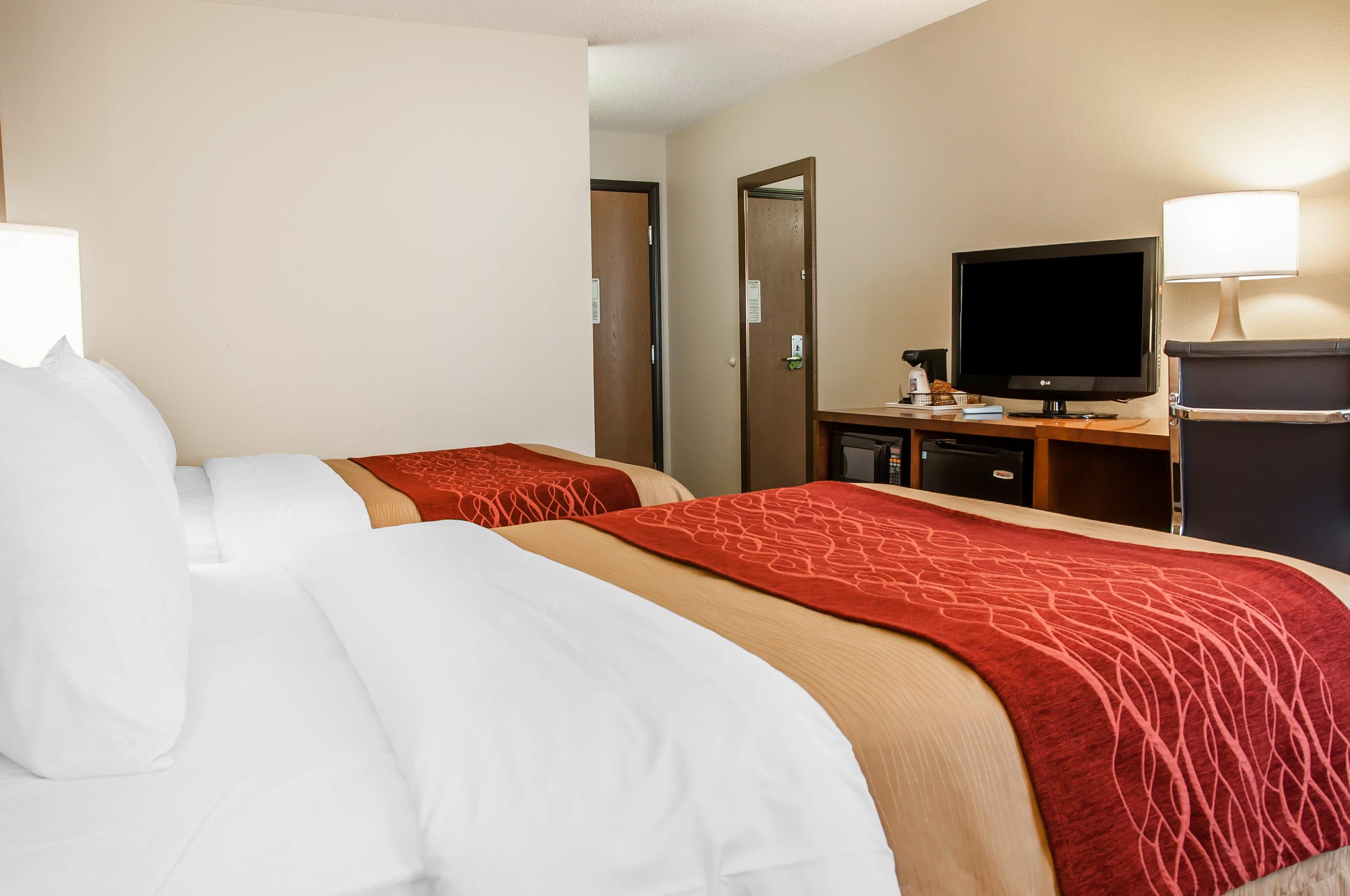Comfort Inn Dickinson - Image 4